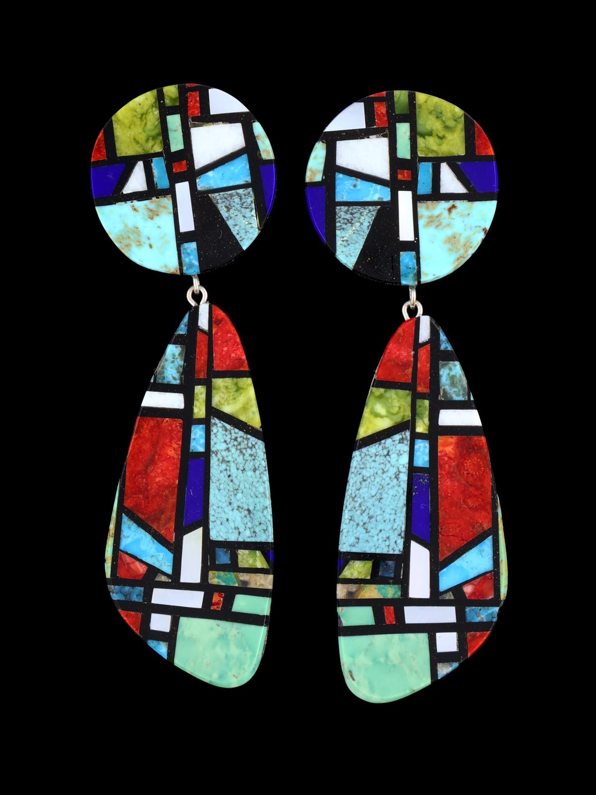 Pendientes colgantes con mosaico y poste con incrustaciones de Santo Domingo