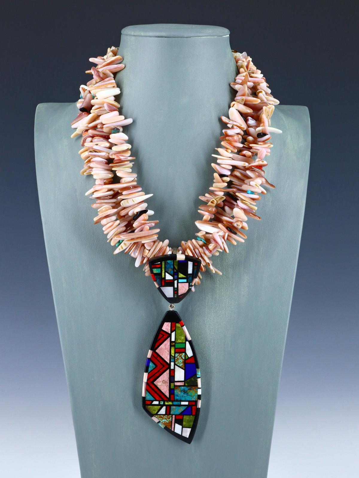 Collar turquesa con incrustaciones de mosaico de Santo Domingo nativo americano