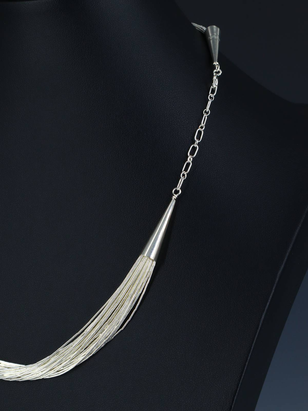 30 Strand Liquid Silver 18" Necklace - PuebloDirect.com