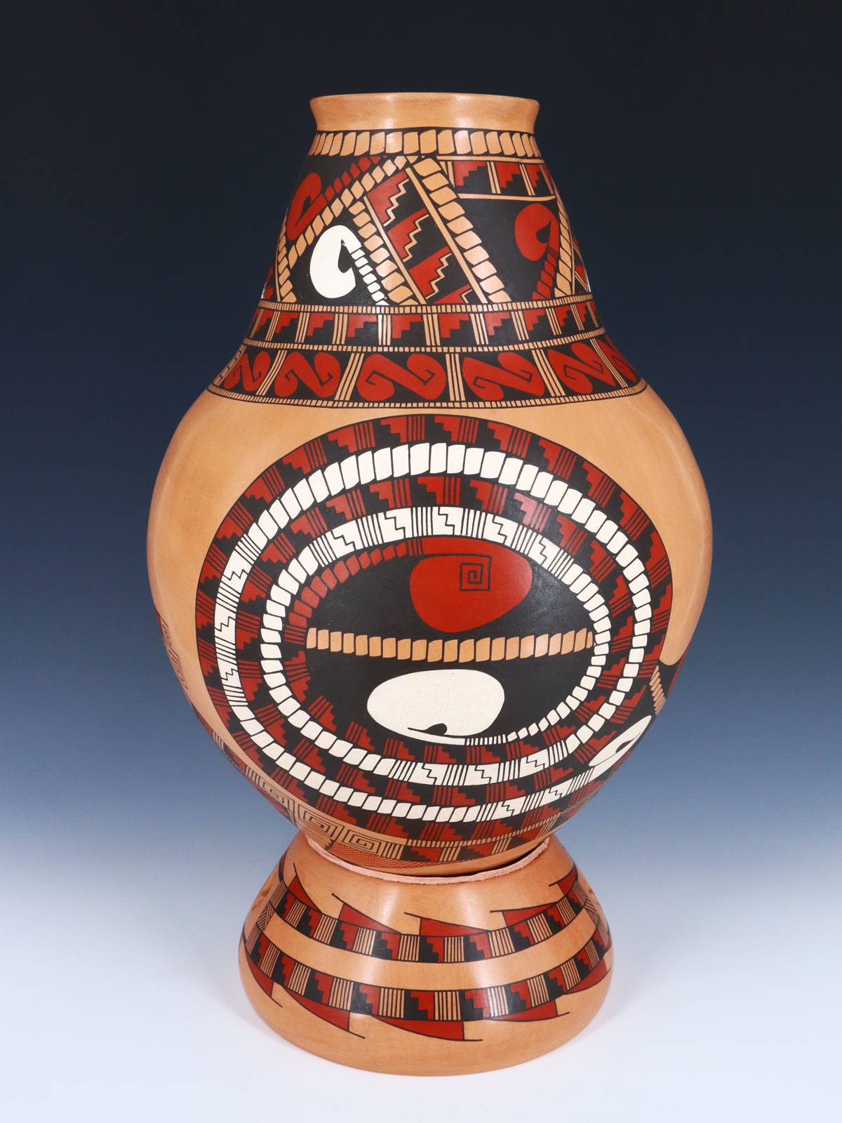 Mata Ortiz Hand Coiled Painted Pottery Vase - PuebloDirect.com
