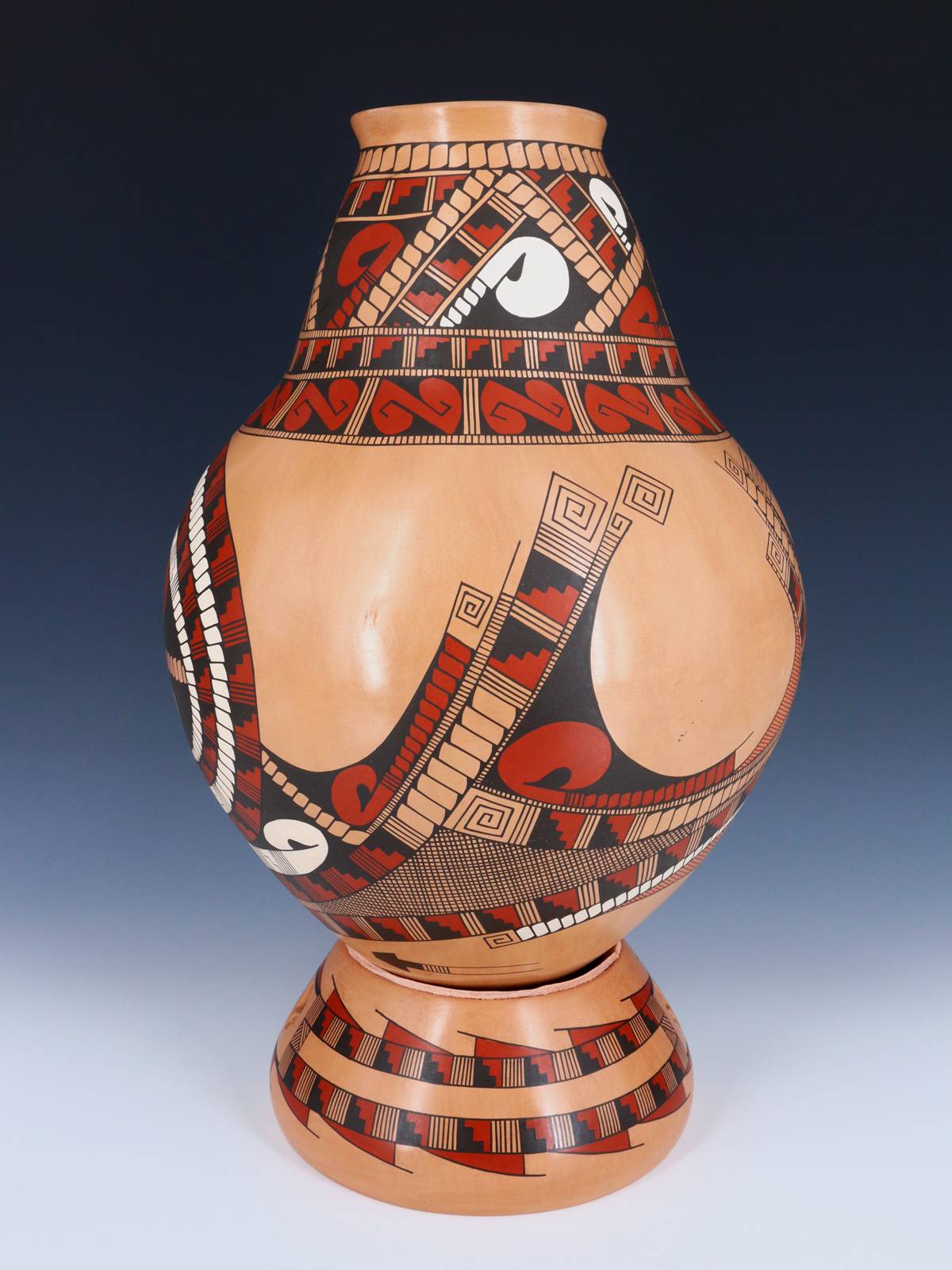 Mata Ortiz Hand Coiled Painted Pottery Vase - PuebloDirect.com