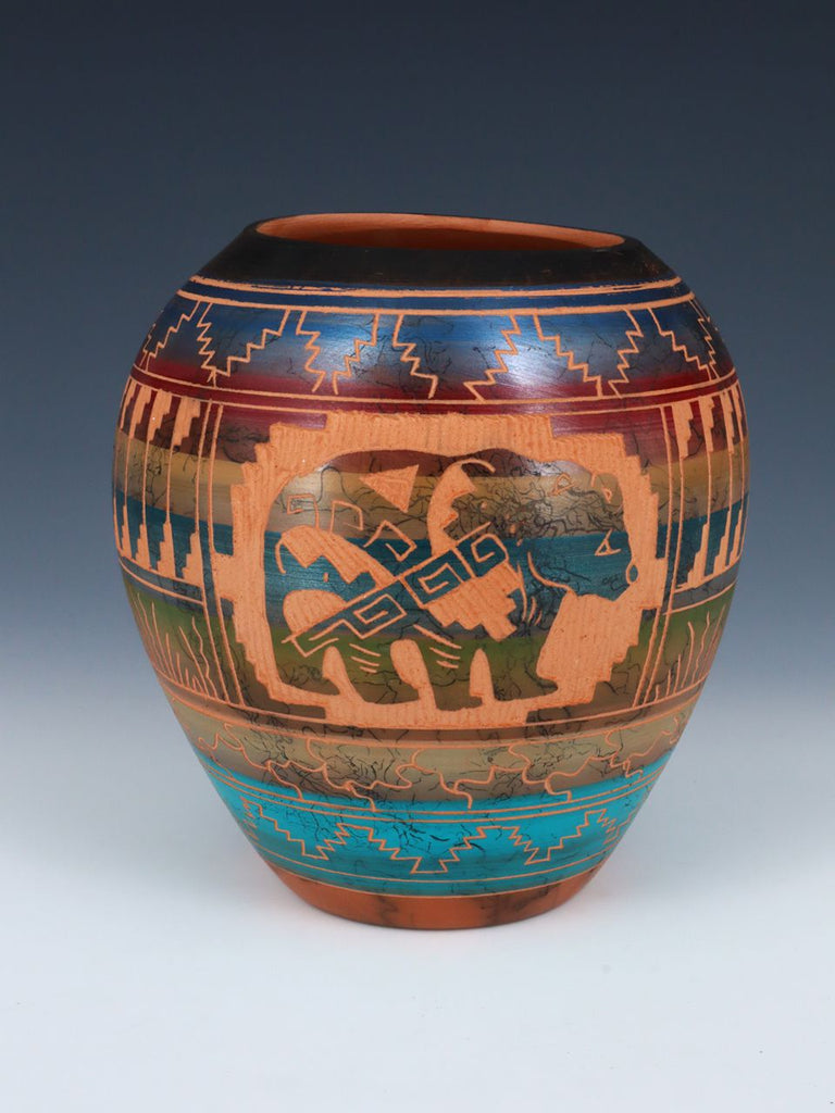 Navajo Etched Bear Horsehair Pottery Vase - PuebloDirect.com