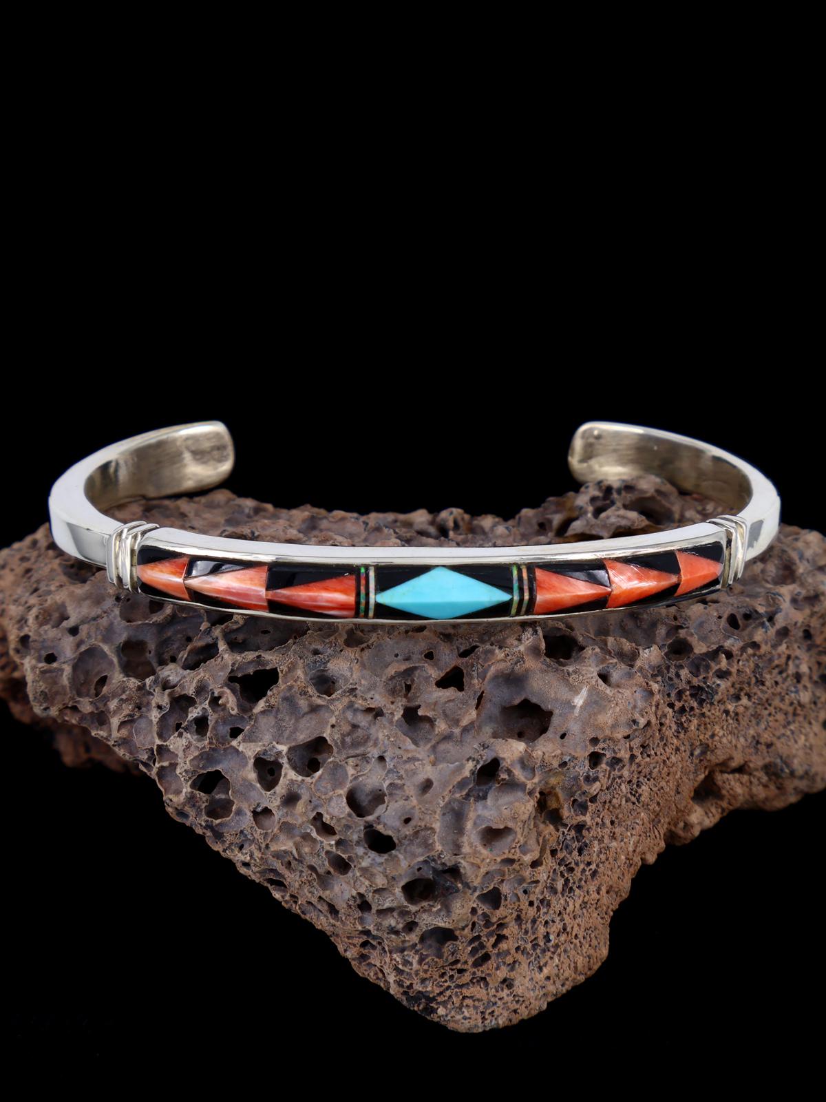 Pulsera con incrustaciones de coral y turquesa de los indios nativos americanos