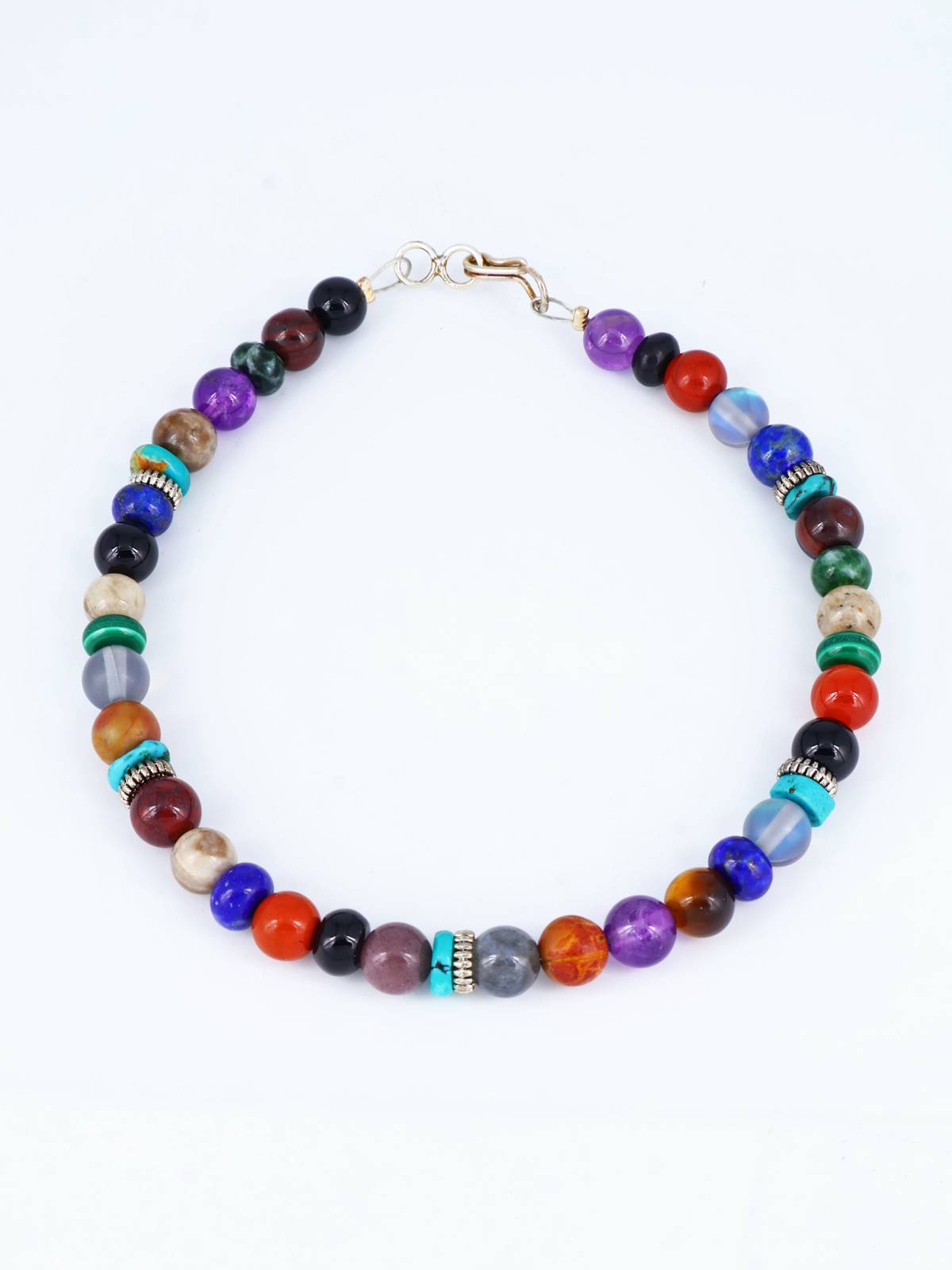 Pulsera de cuentas de una sola hebra con múltiples piedras