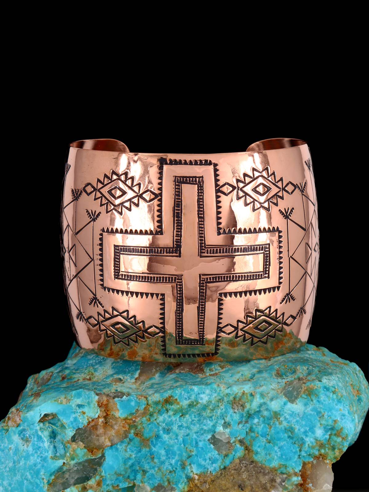 Bracelet manchette conteur Pueblo en argent sterling Navajo