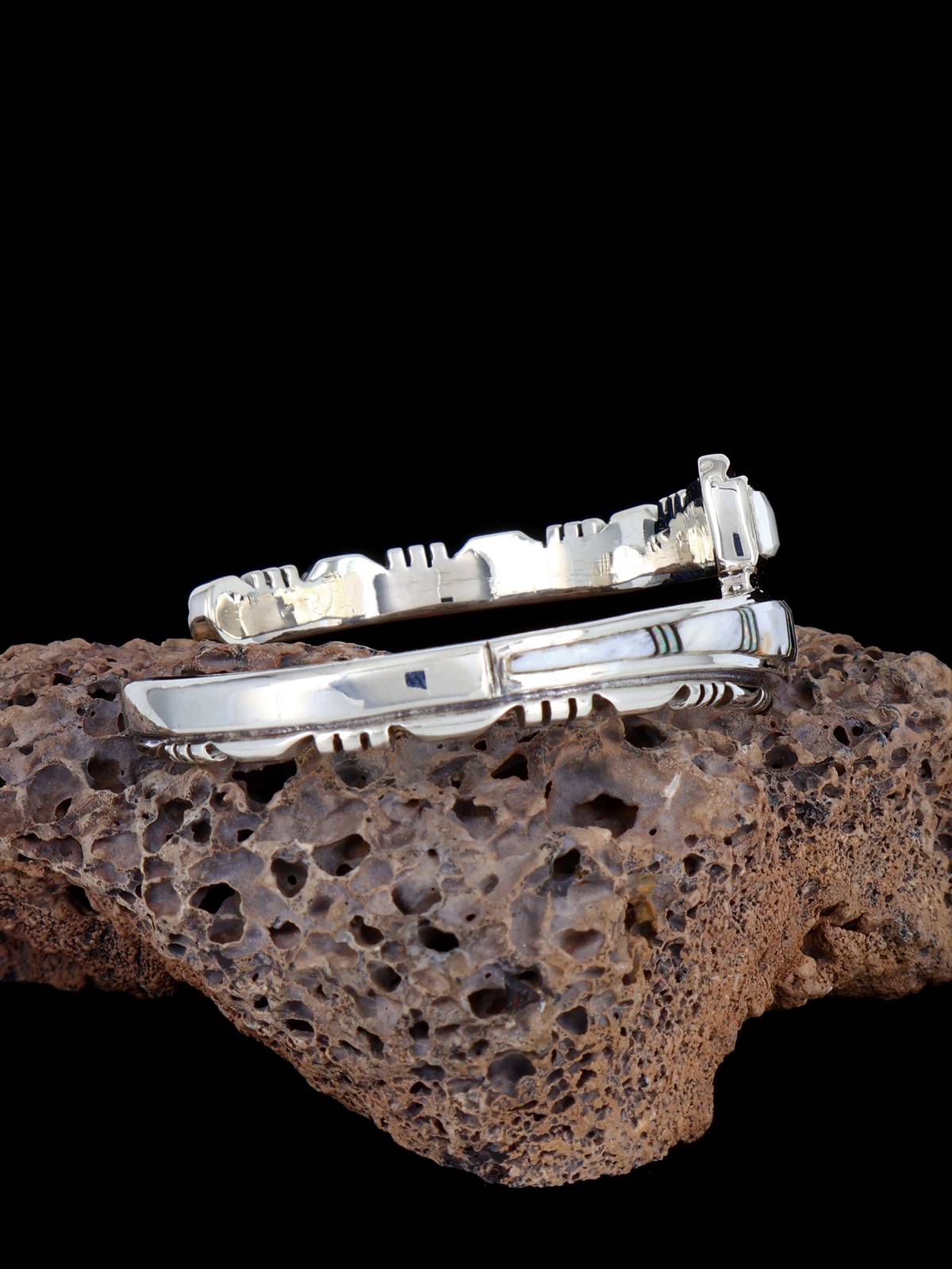 Pulsera con incrustaciones de turquesa de joyería nativa americana