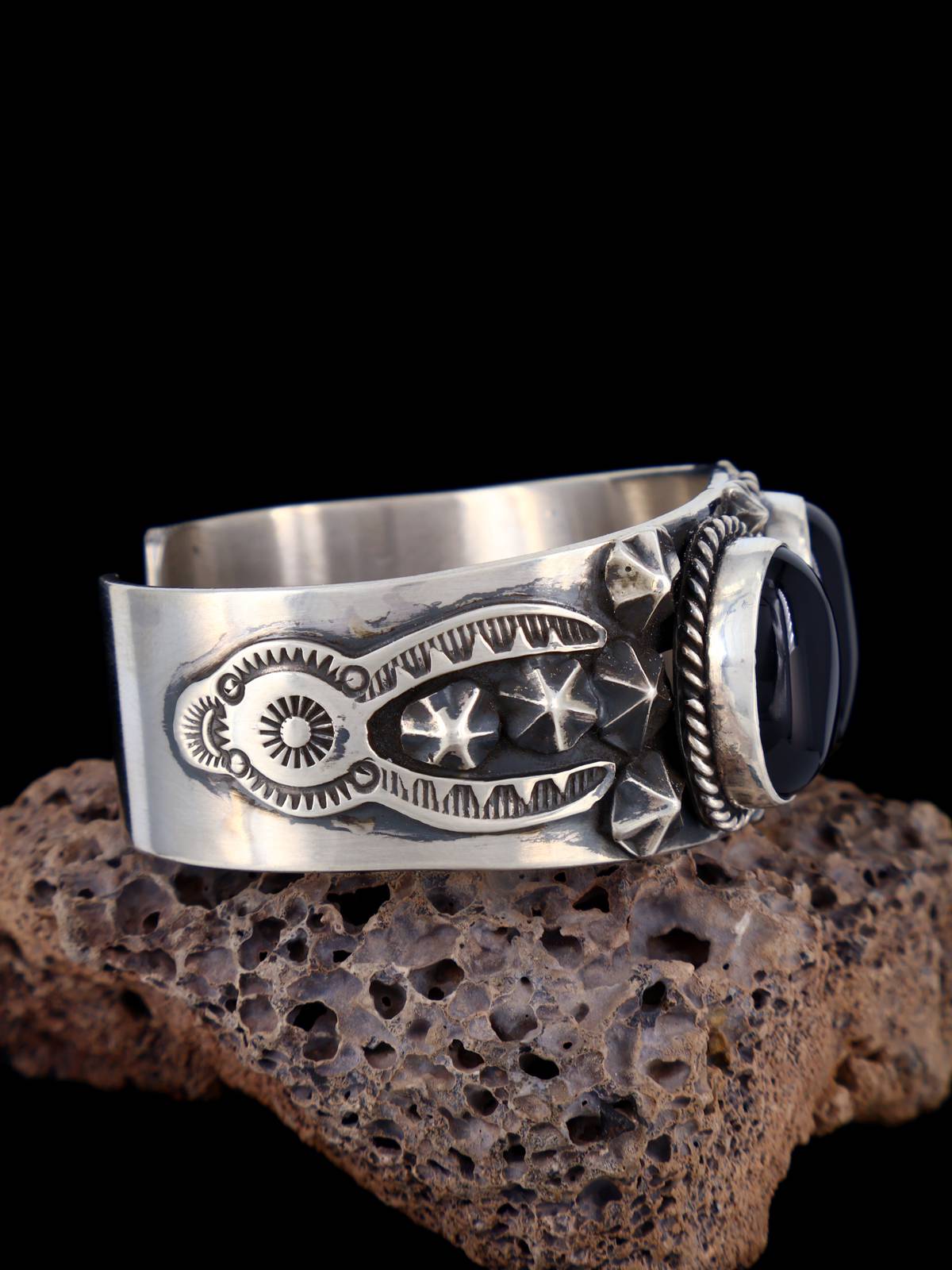 Native American Jewelry Black Onyx Cuff Bracelet