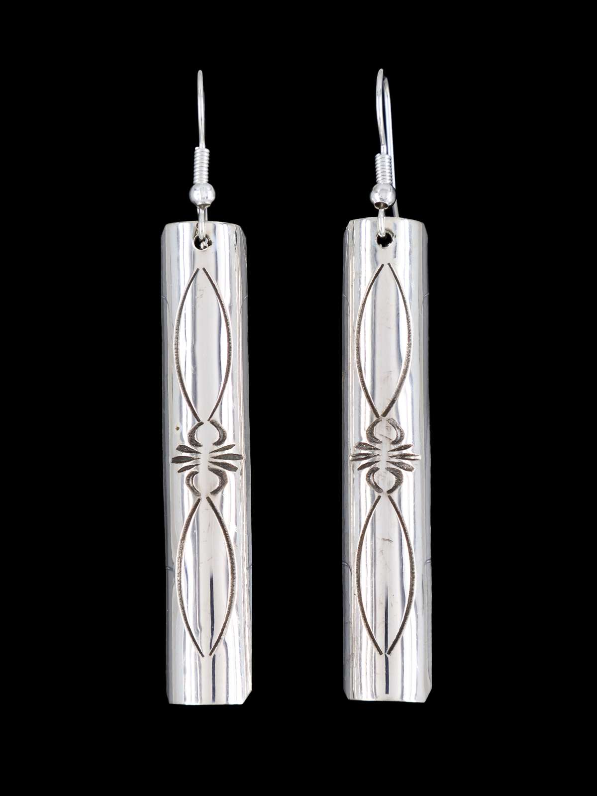 Boucles d’oreilles pendantes gravées Navajo en argent sterling