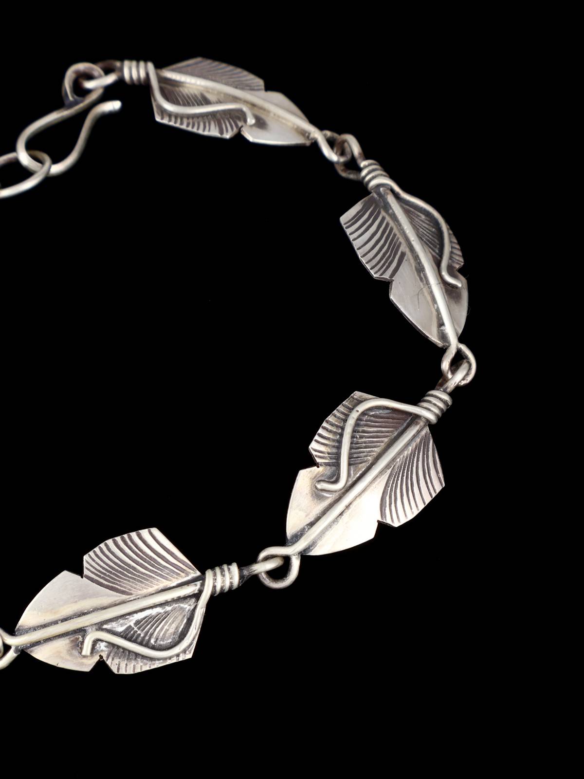 Native American Sterling Silver Feather Link Bracelet - PuebloDirect.com