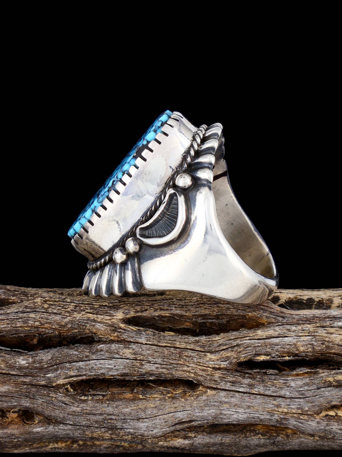 Navajo Sculpted Kingman Turquoise Ring Size 11
