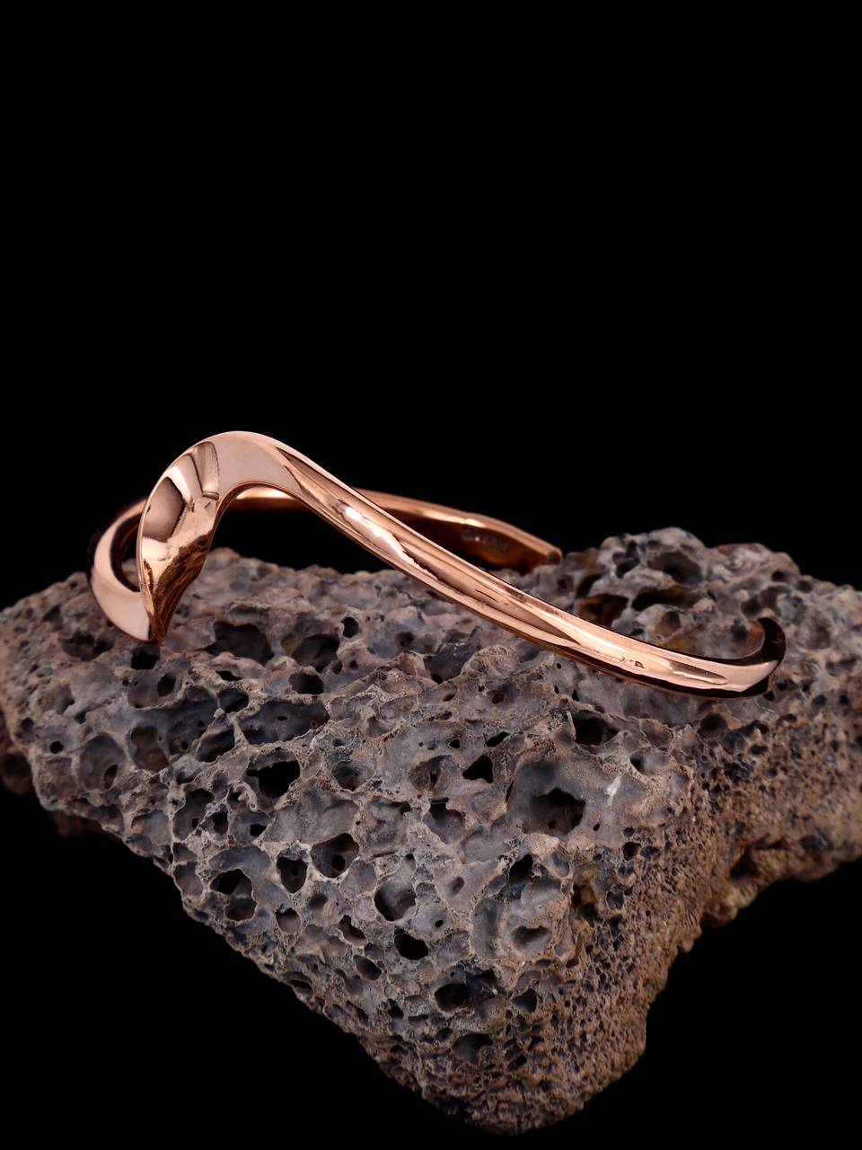 Navajo Copper Wave Bracelet - PuebloDirect.com