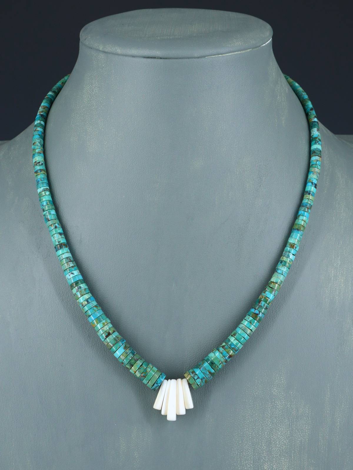 native_necklace_060925a008.jpg