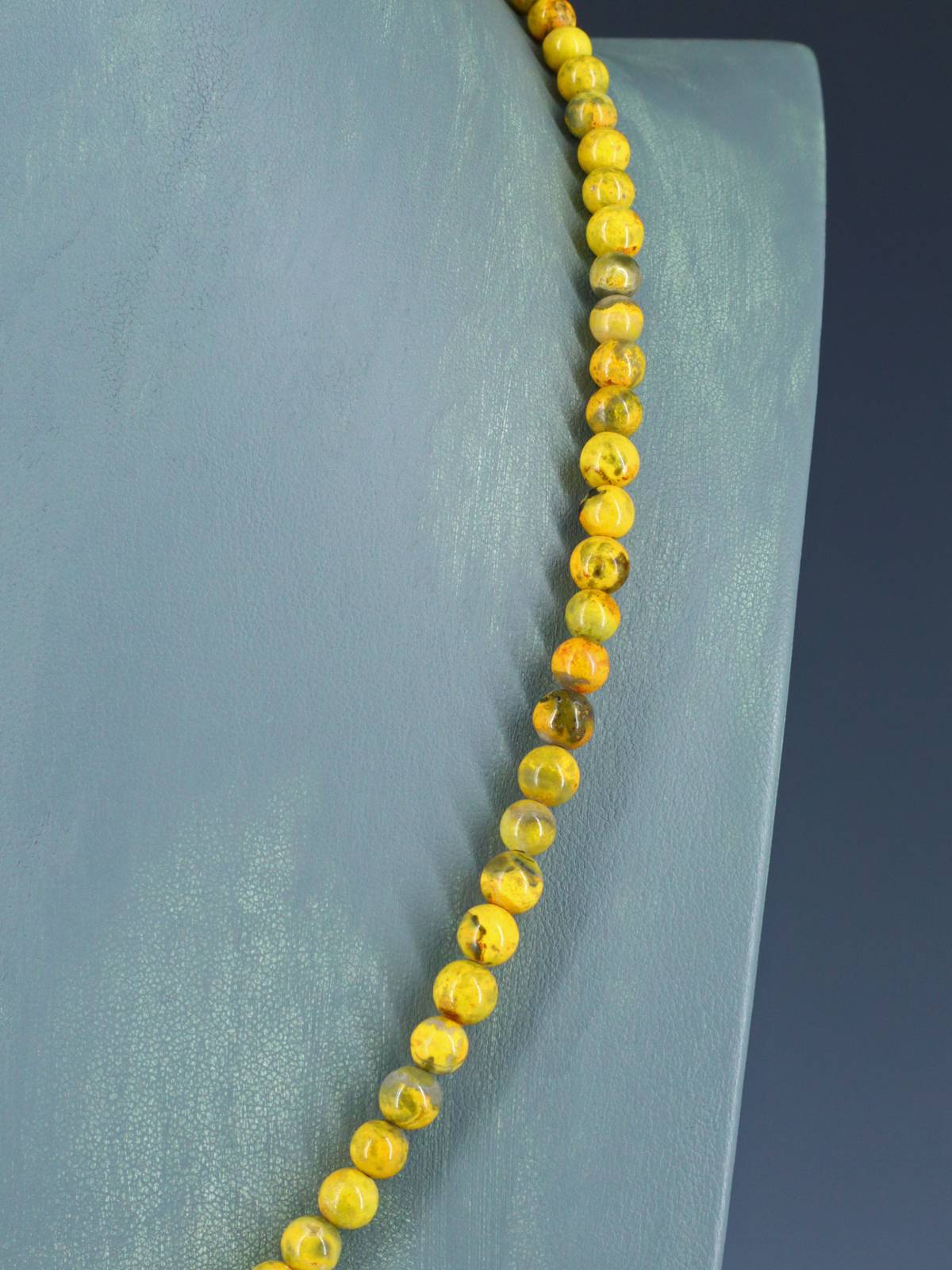 Santo Domingo Jewelry Single Strand Bumblebee Jasper Necklace