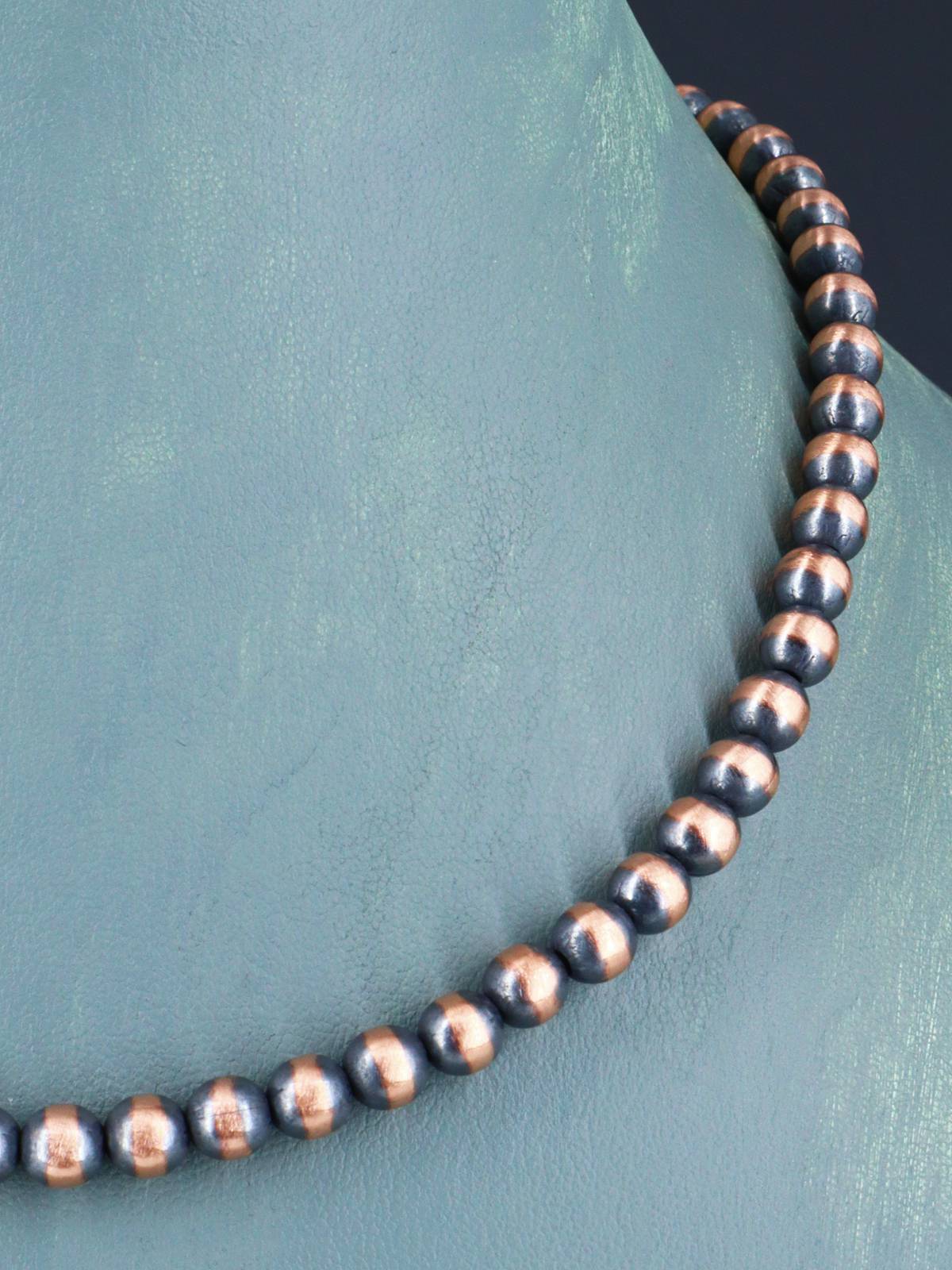 Collar de cuentas de plata de ley de una sola hebra de joyería Navajo de 18.0 in