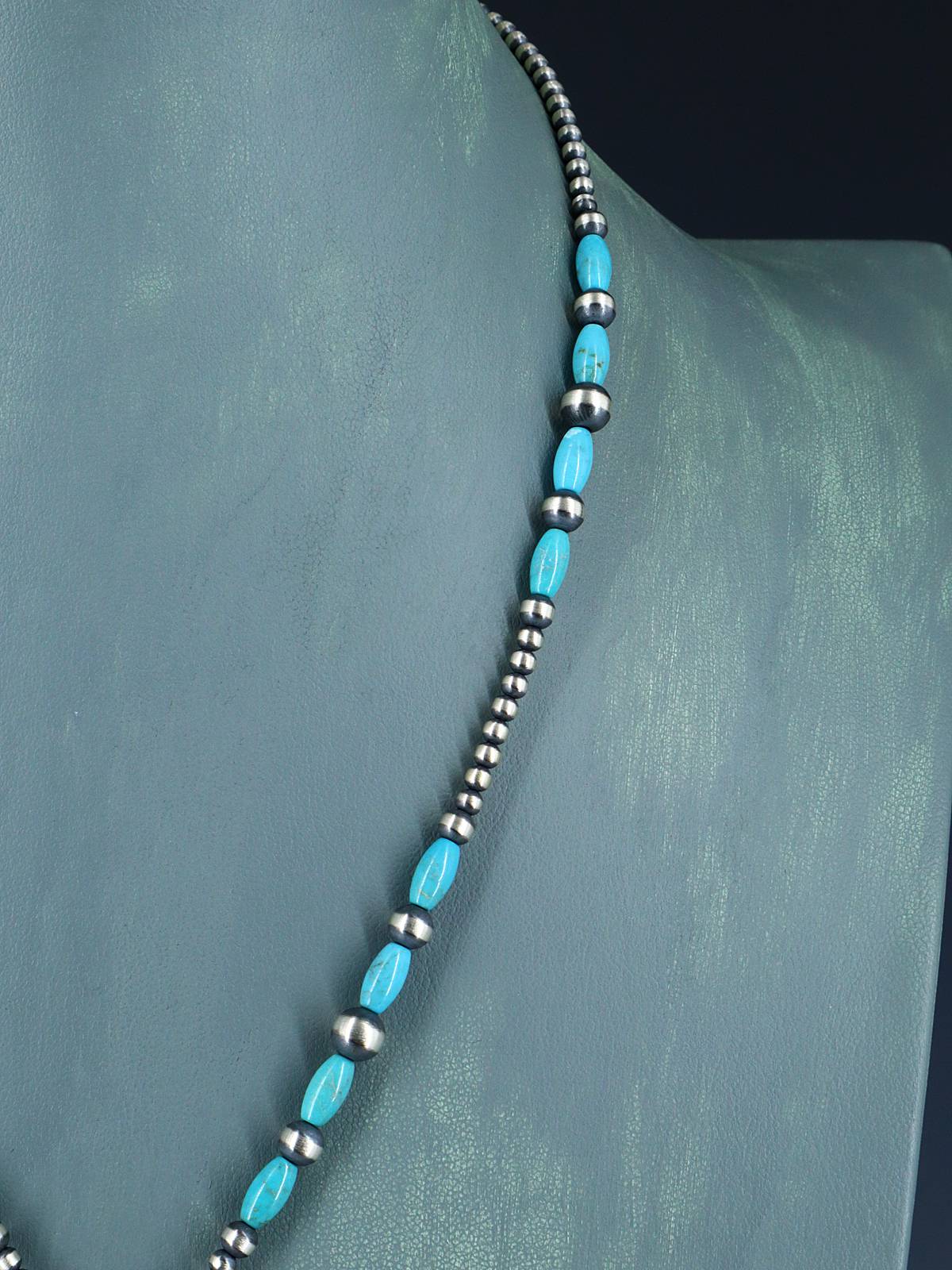 Collier amérindien de perles turquoise et argent