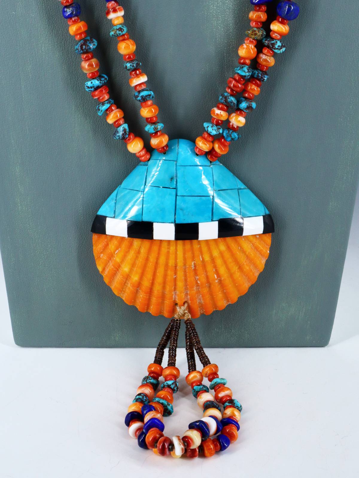 Collier amérindien de corail pomme et Heishi de Saint-Domingue