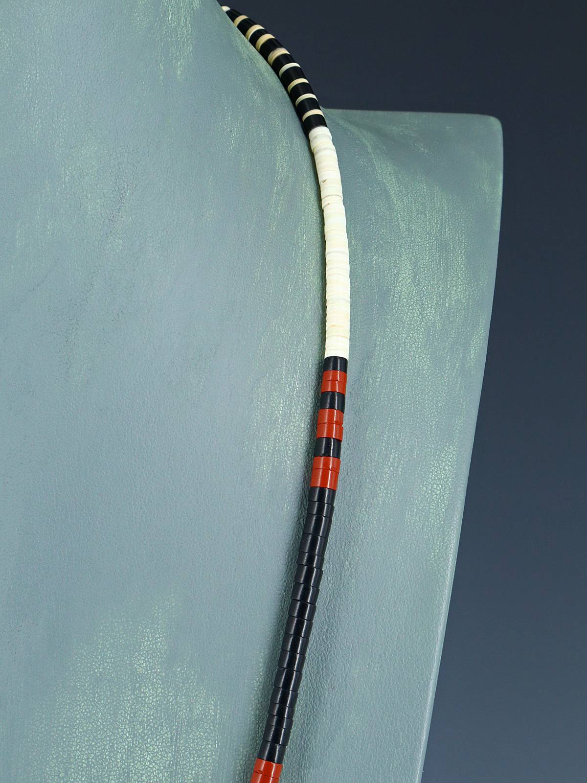 Collar de concha y turquesa de nativo americano de 18"
