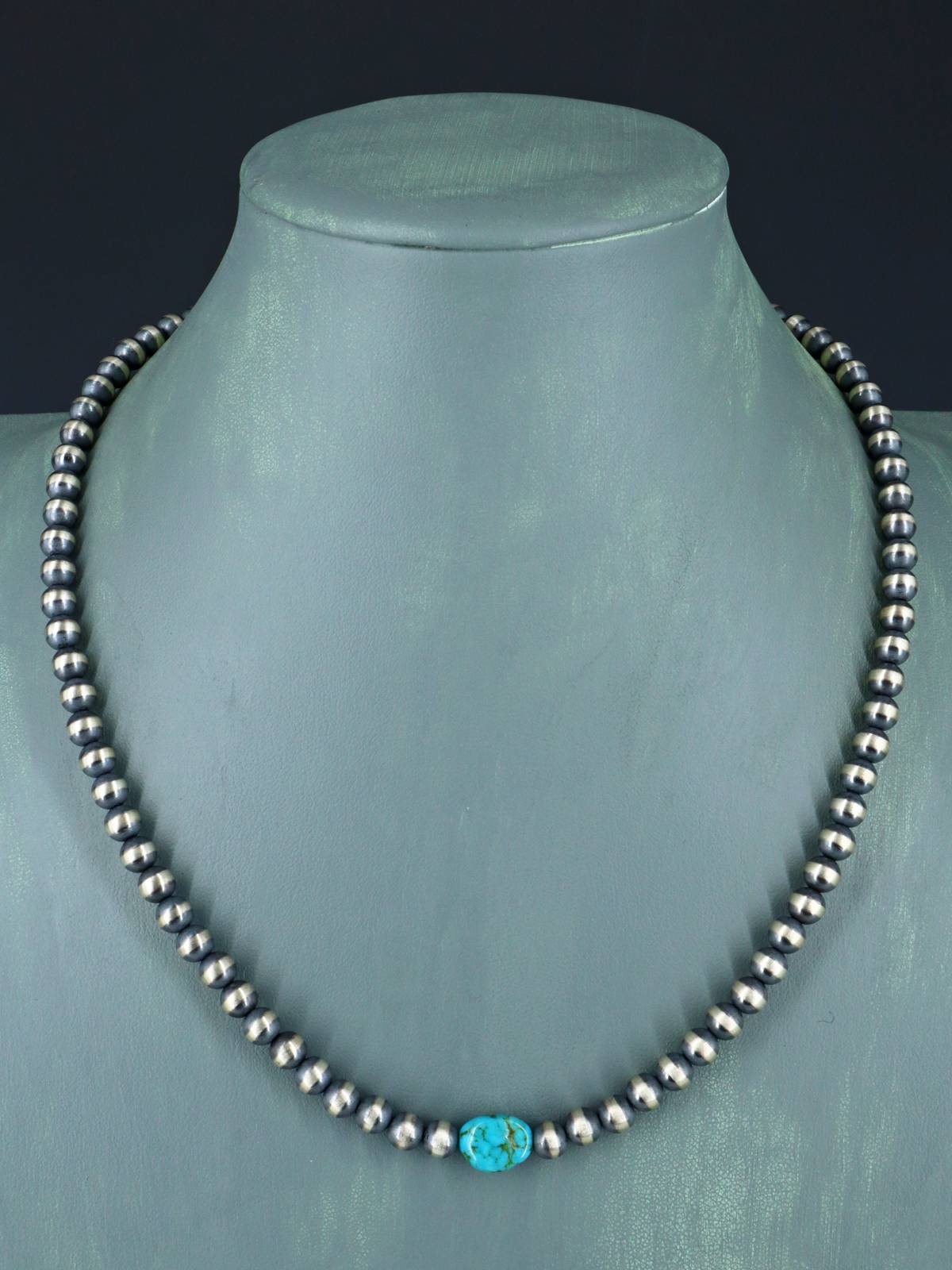 Collar de pepitas de turquesa y cuentas de plata de nativos americanos