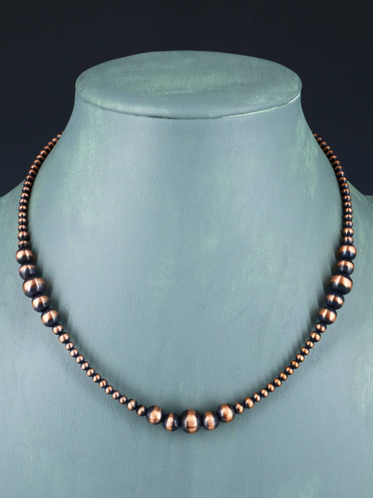 Collar de cuentas de plata de ley de una sola hebra de joyería Navajo de 18.0 in