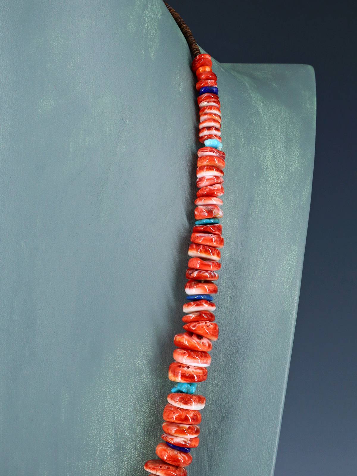Collar de ostras espinosas graduadas de joyería nativa americana