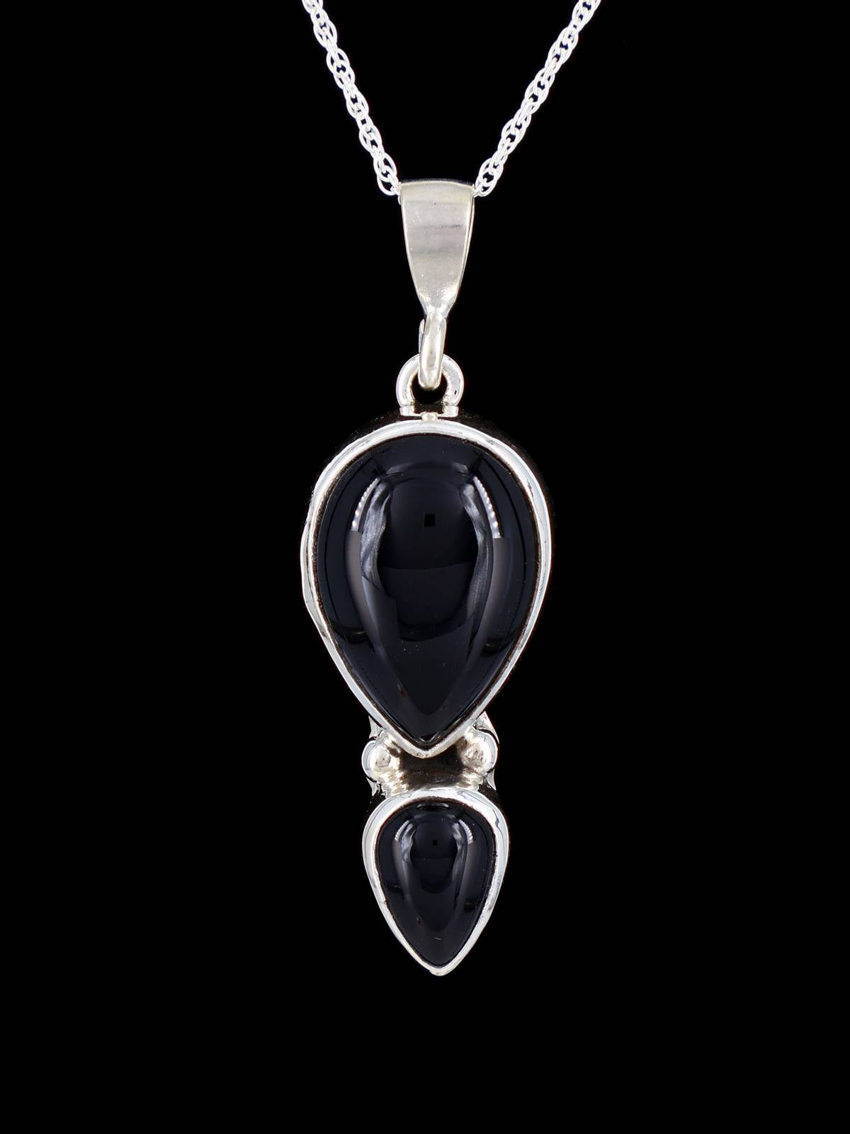 Native American Jewelry Black Onyx Pendant - PuebloDirect.com
