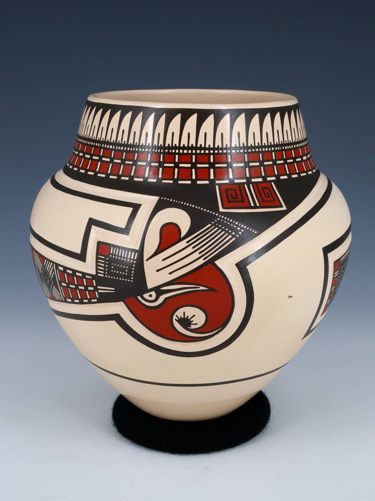 Mata Ortiz Hand Coiled Pottery - PuebloDirect.com