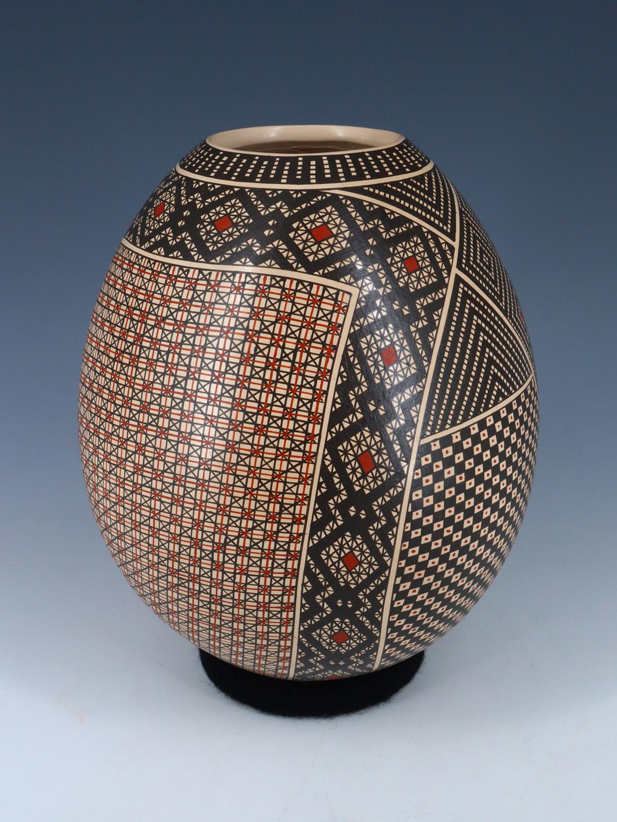 Cerámica Paquime enrollada a mano de Mata Ortiz