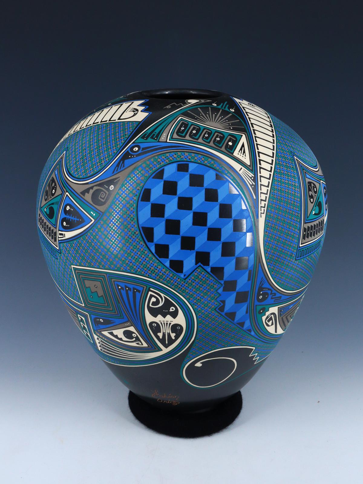 Mata Ortiz Hand Coiled and Painted Pottery Vase