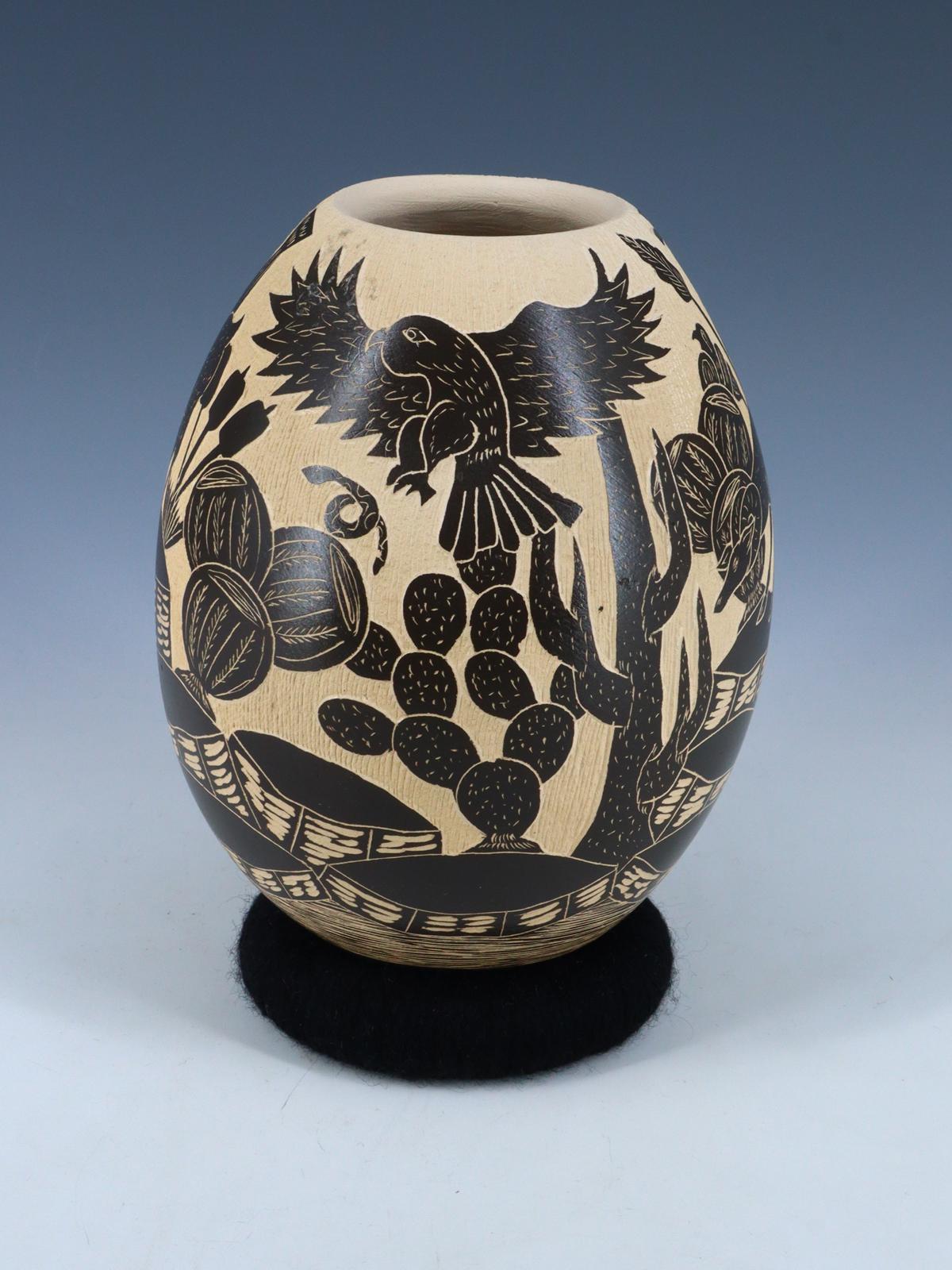 Mata Ortiz Hand Coiled Wildlife Etched Pottery