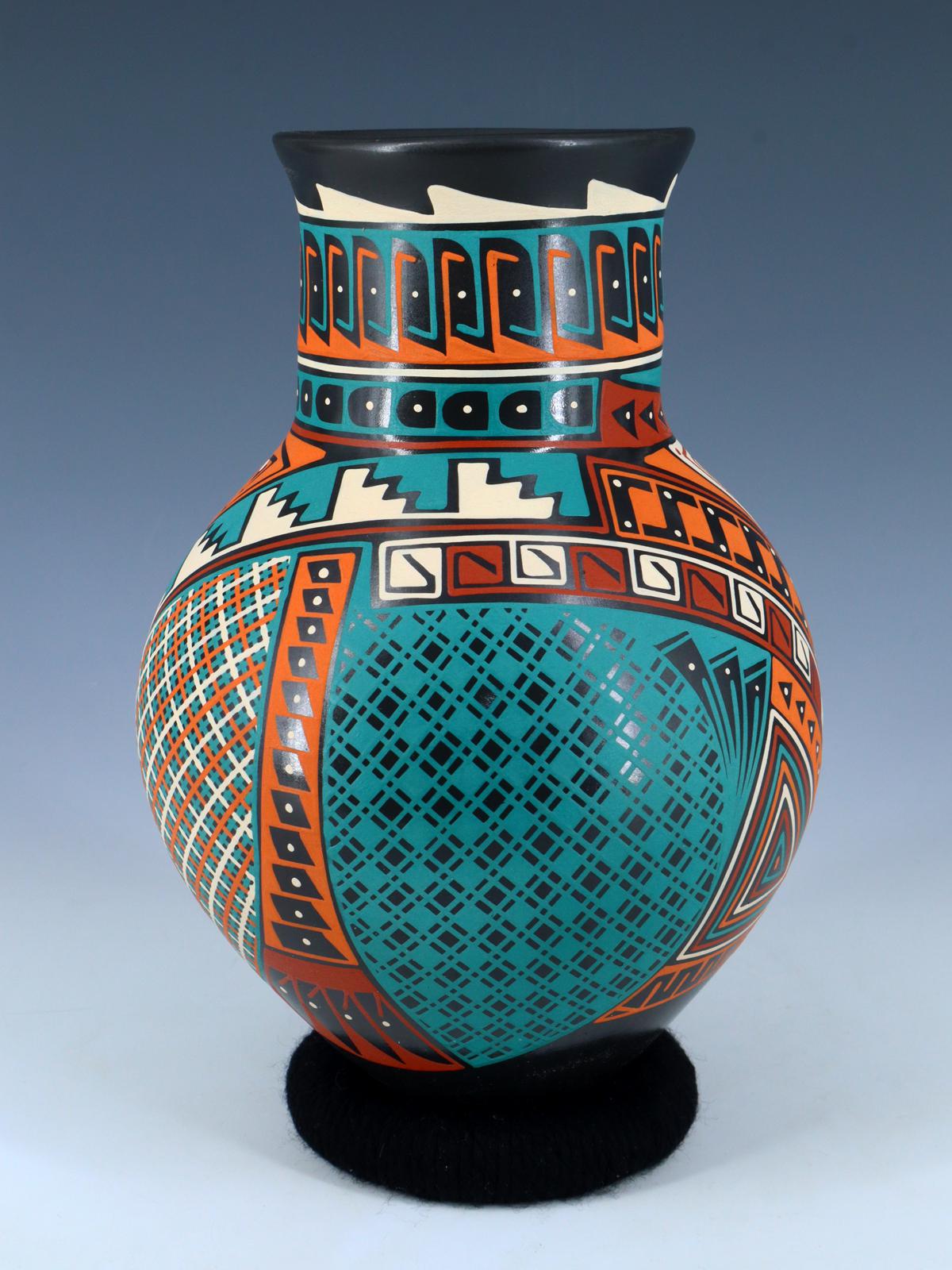 Cerámica enrollada a mano de Mata Ortiz