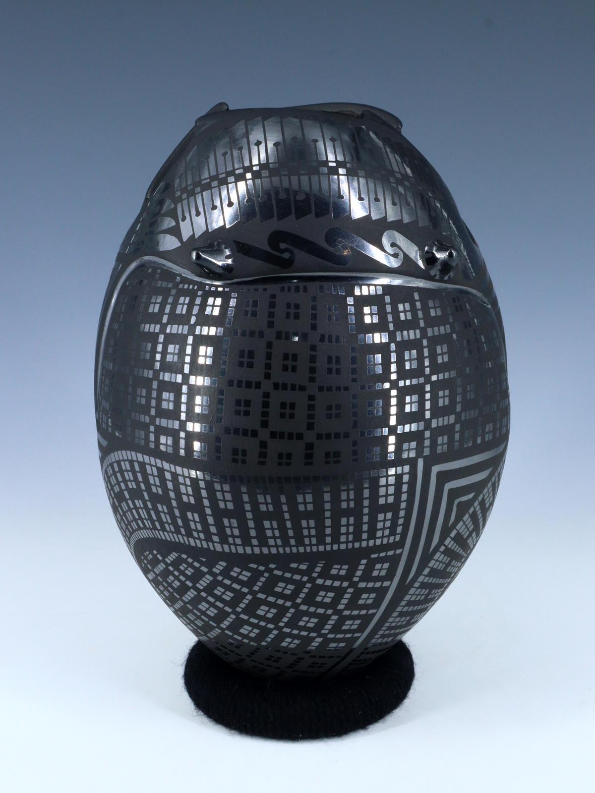 Mata Ortiz Hand Coiled Black Pottery