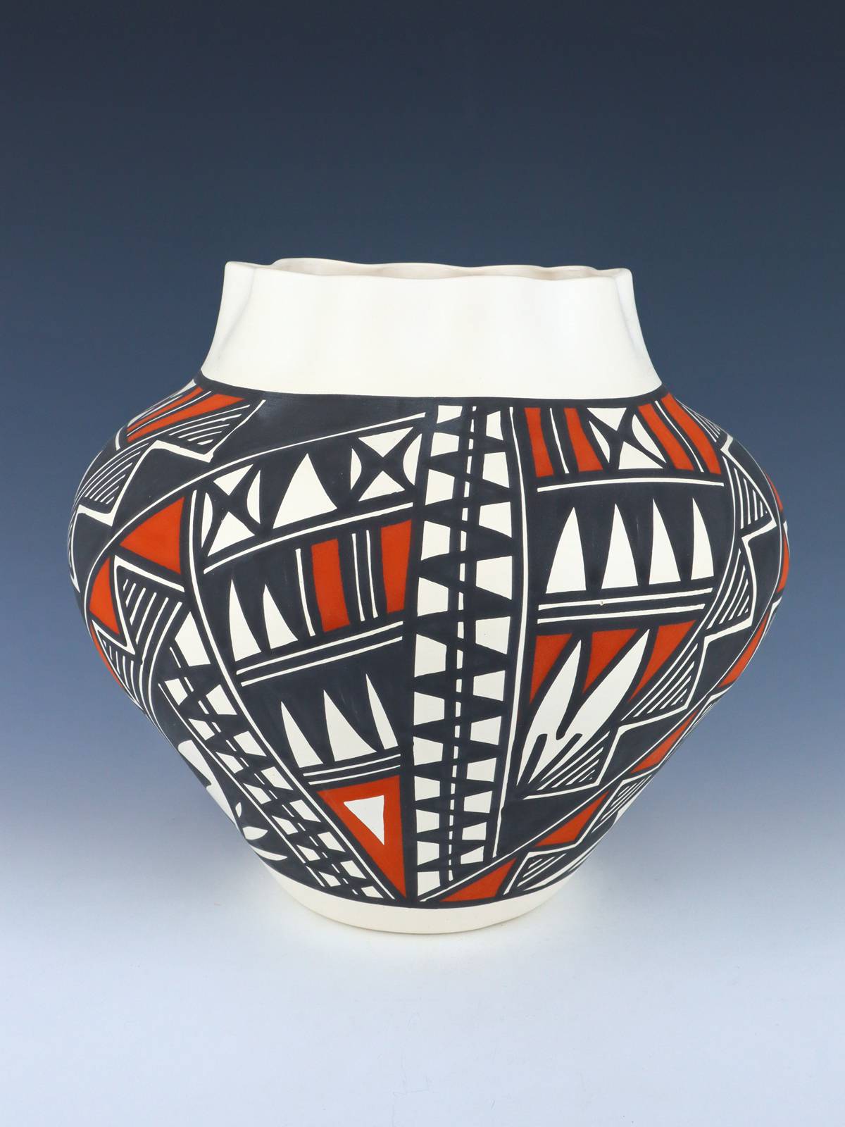 Acoma Pueblo Black and White Pottery - PuebloDirect.com