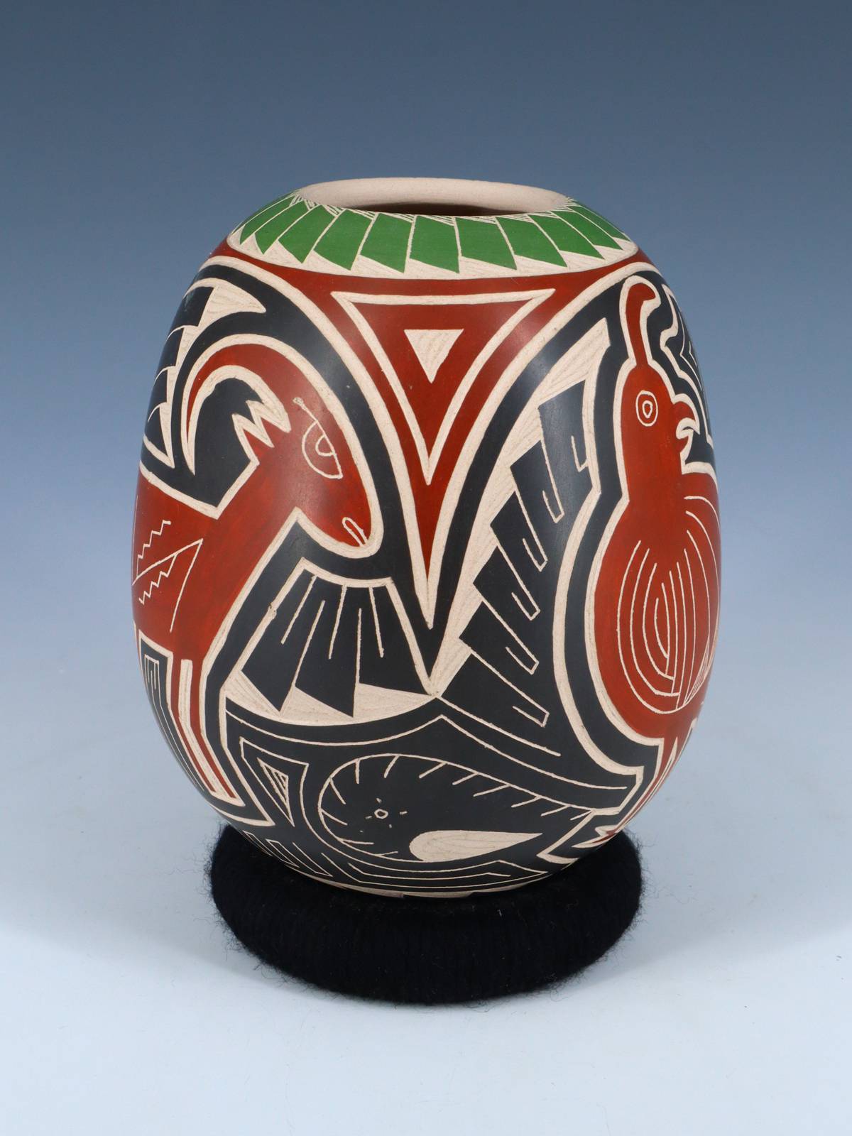 Mata Ortiz Hand Coiled Etched Wildlife Pottery - PuebloDirect.com