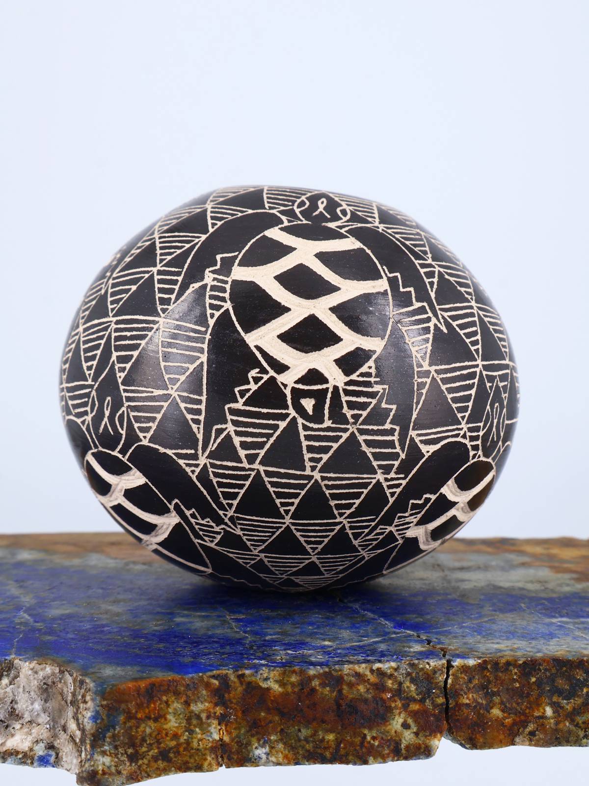 Mata Ortiz Hand Coiled Miniature Etched Pottery - PuebloDirect.com