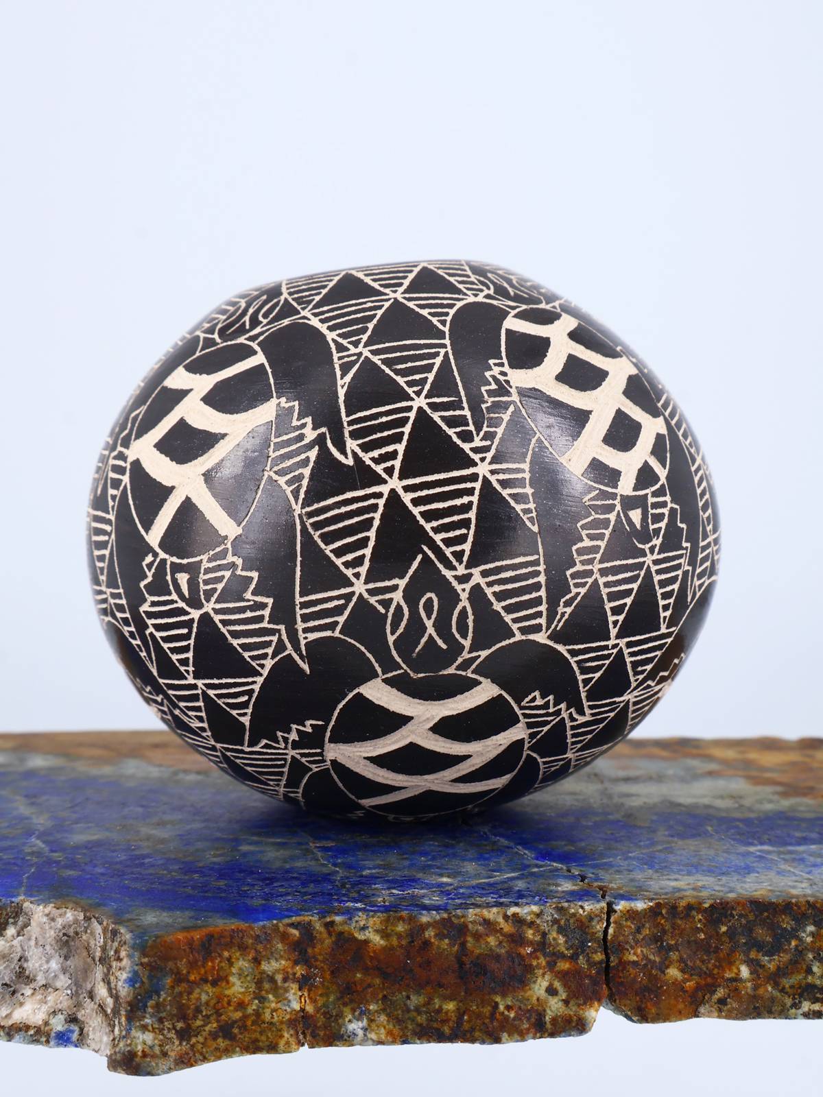 Mata Ortiz Hand Coiled Miniature Etched Pottery - PuebloDirect.com