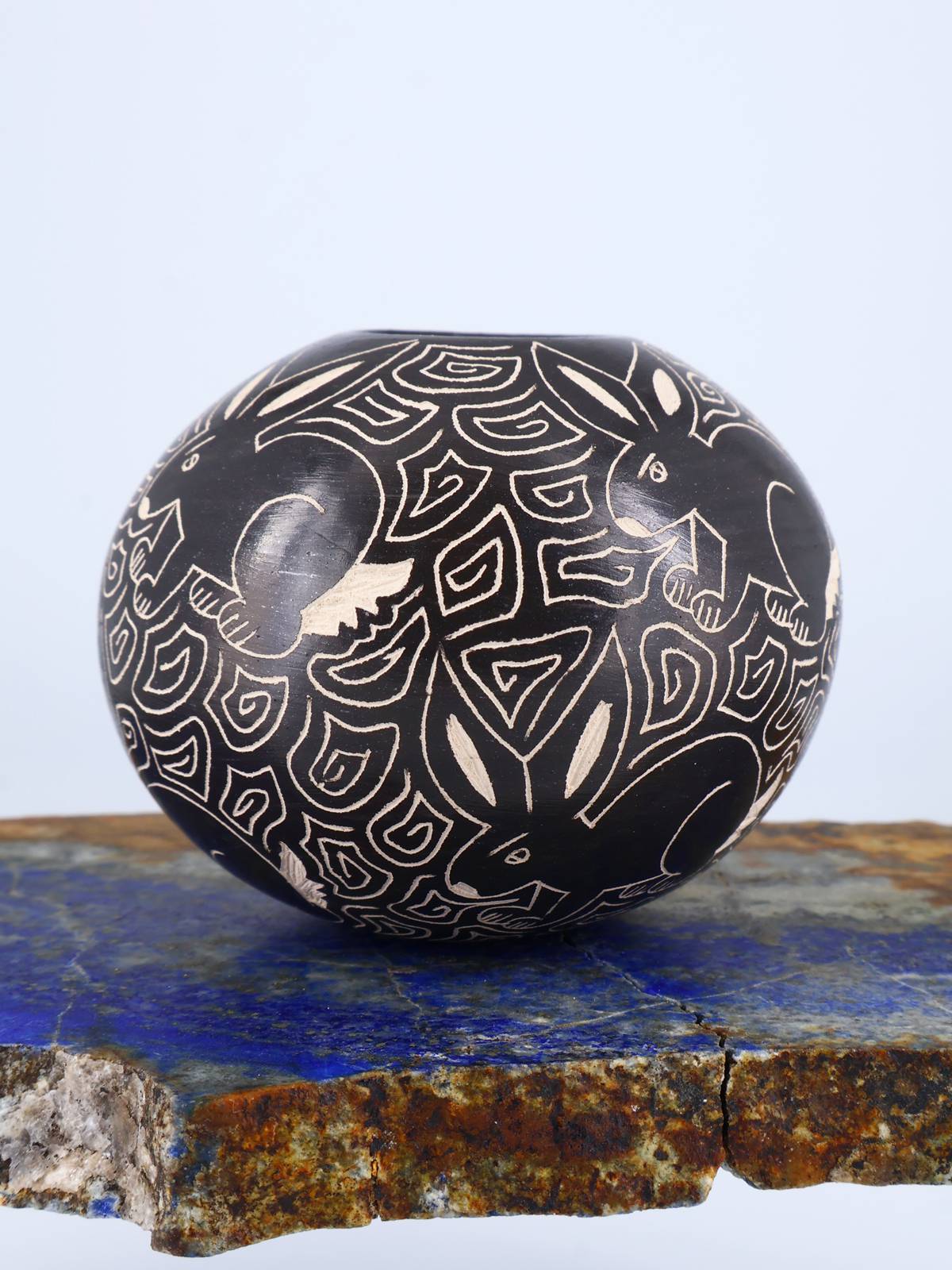 Mata Ortiz Hand Coiled Miniature Etched Pottery - PuebloDirect.com