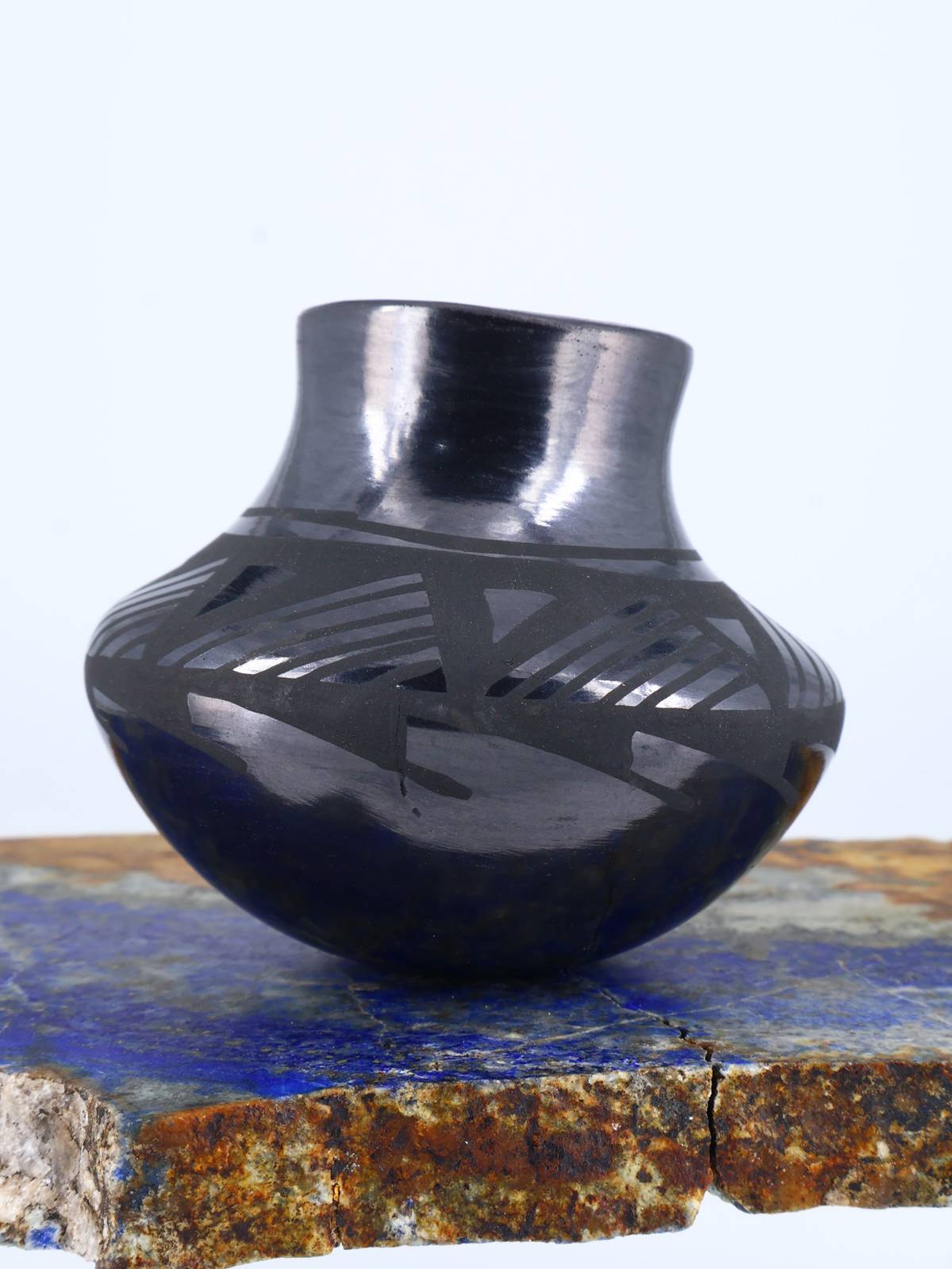 Mata Ortiz Hand Coiled Miniature Painted Pottery - PuebloDirect.com