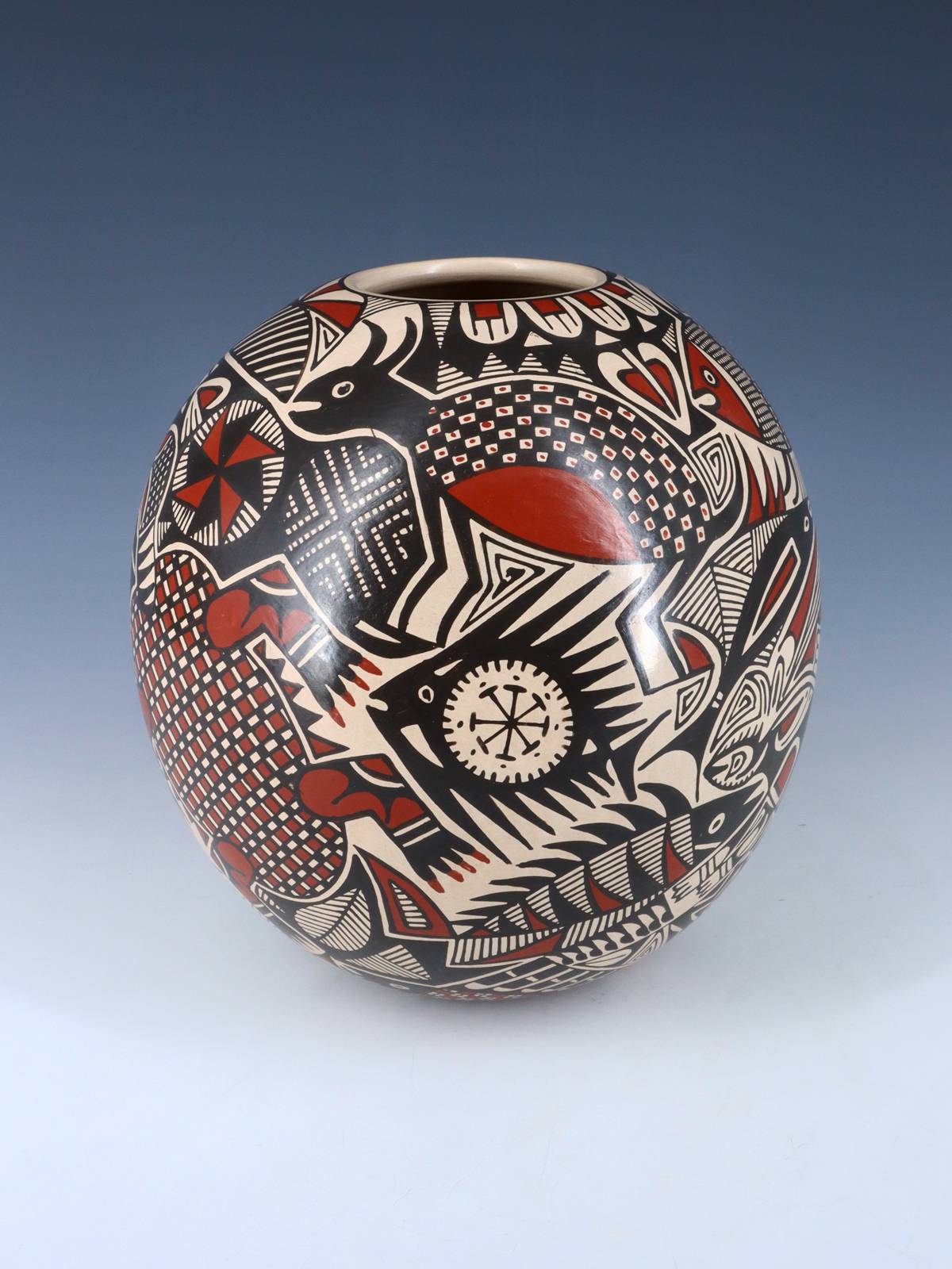 Hand Coiled Mata Ortiz Paquime Pottery Vase