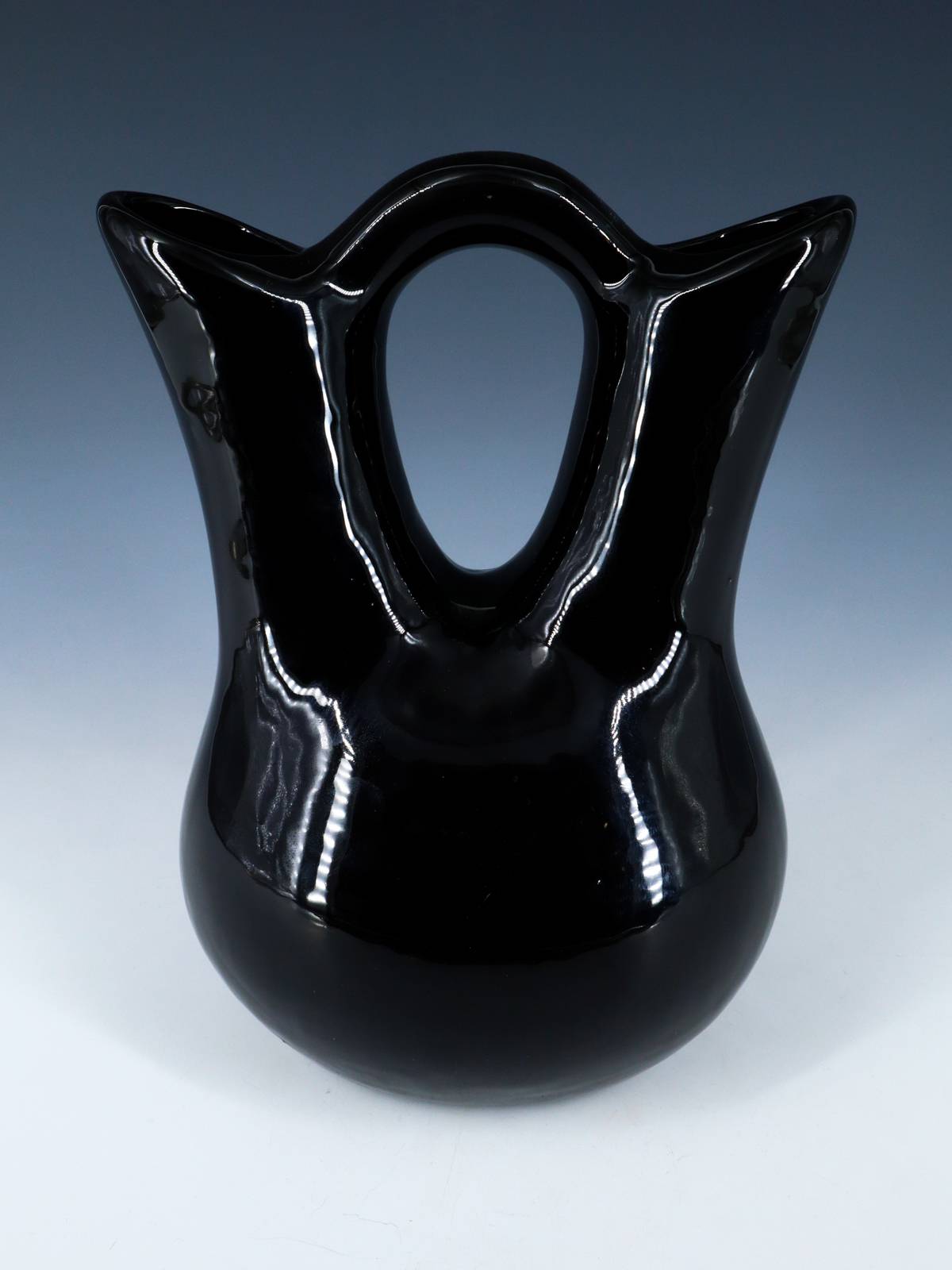 Vase de mariage tortue en poterie noire San Juan Pueblo