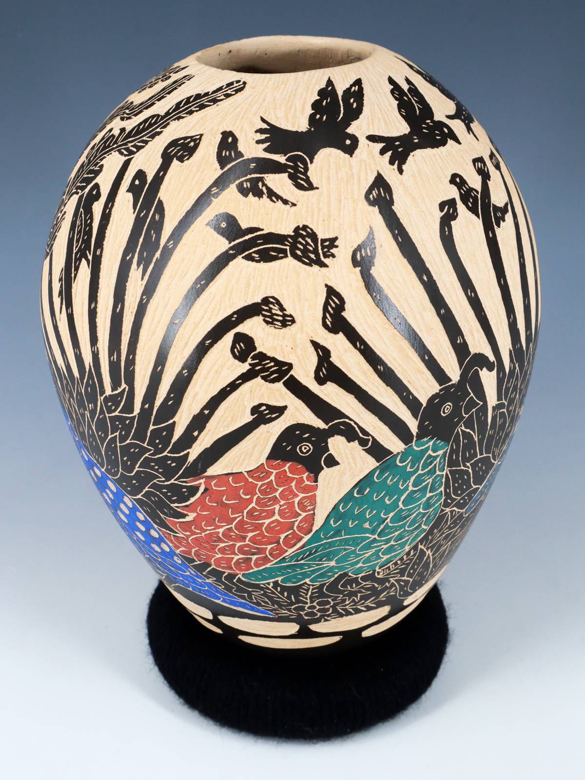 Mata Ortiz Hand Coiled Wildlife Etched Pottery