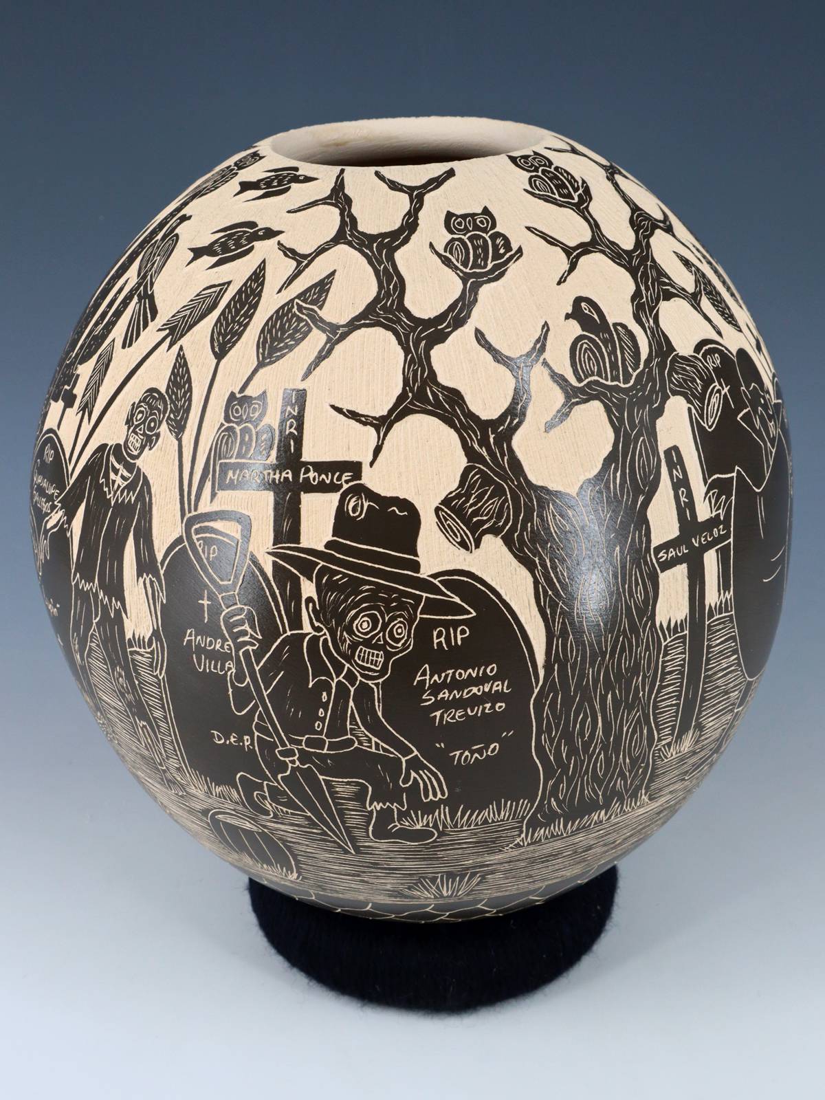 Mata Ortiz Hand Coiled Dia De Los Muertos Etched Pottery