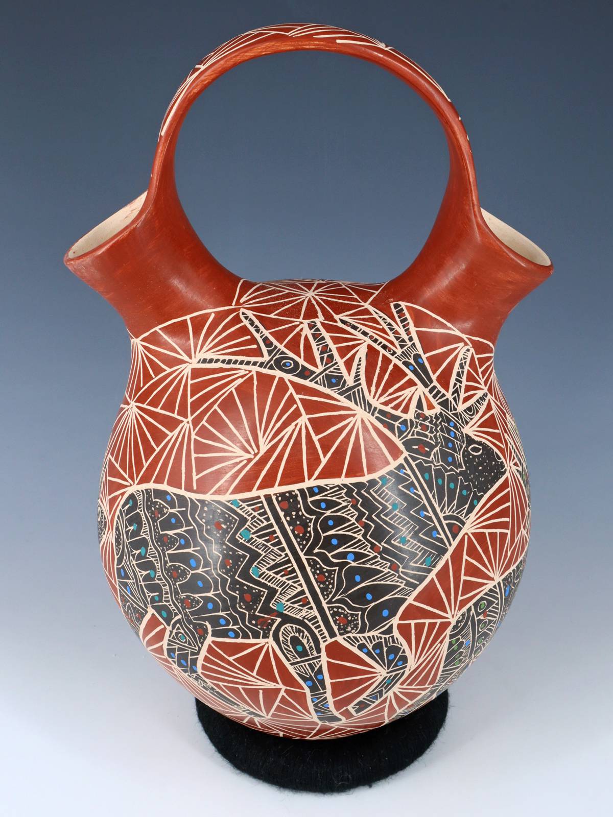 Mata Ortiz Hand Coiled Wildlife Wedding Vase Pottery - PuebloDirect.com