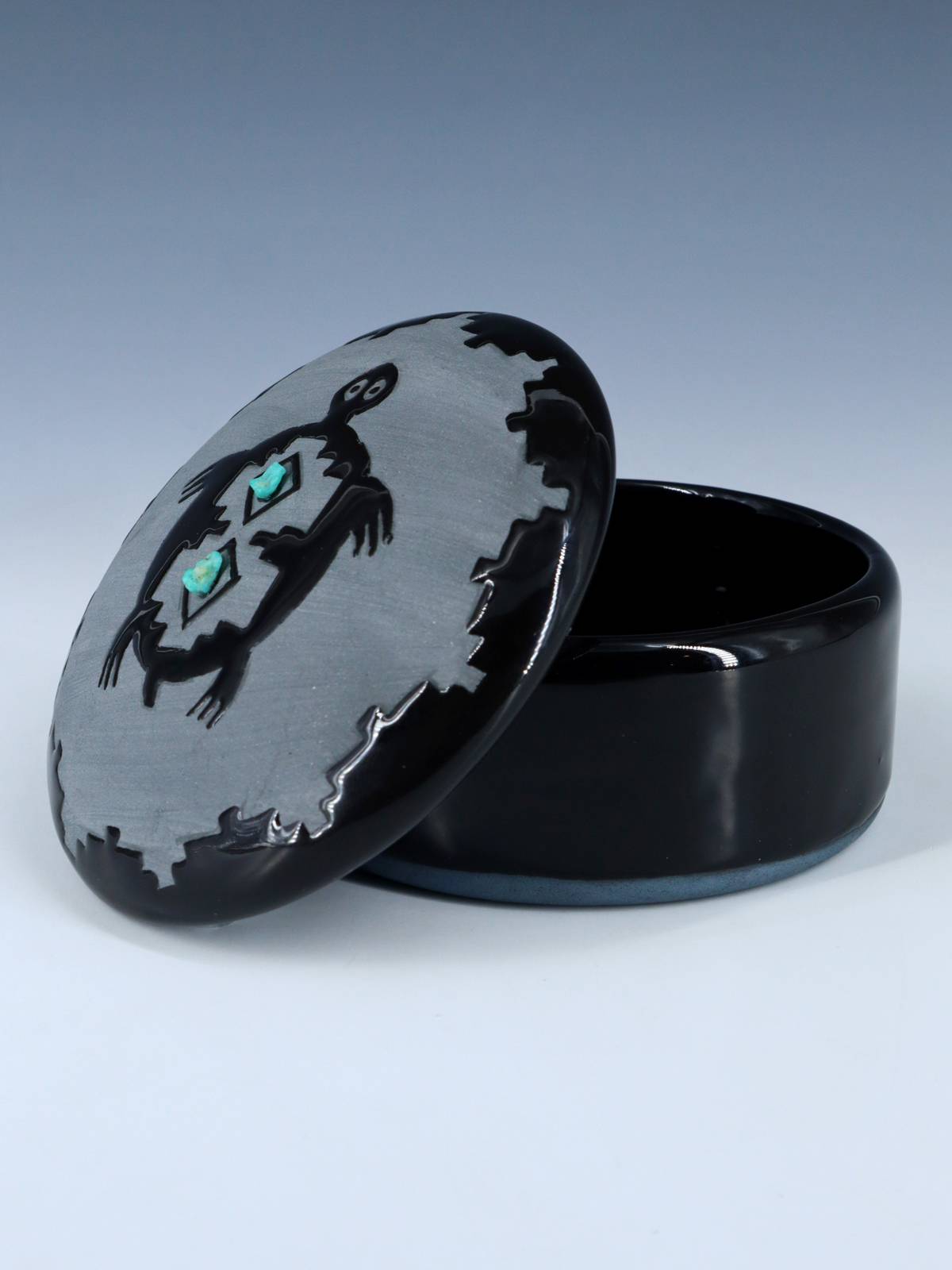 San Juan Pueblo Black Pottery Turtle Jewelry Box - PuebloDirect.com