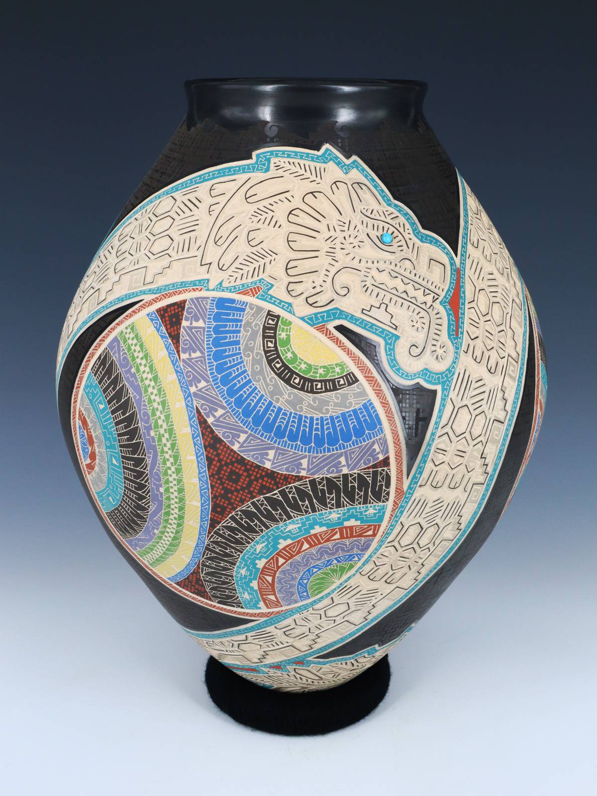 Large Mata Ortiz Hand Coiled Etched and Painted Pottery Vase - PuebloDirect.com