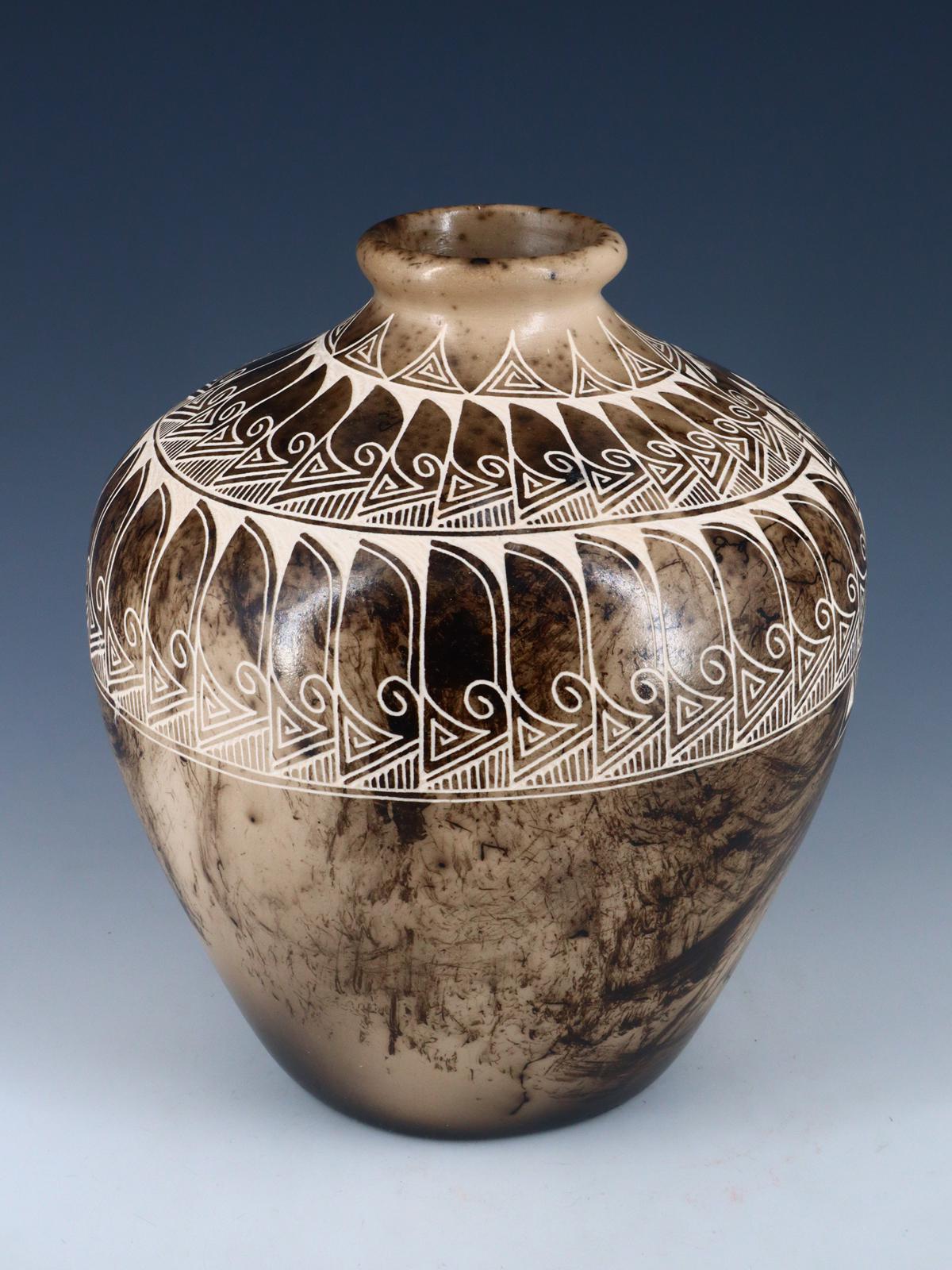 Etched Hummingbird Horsehair Acoma Pueblo Pottery Vase