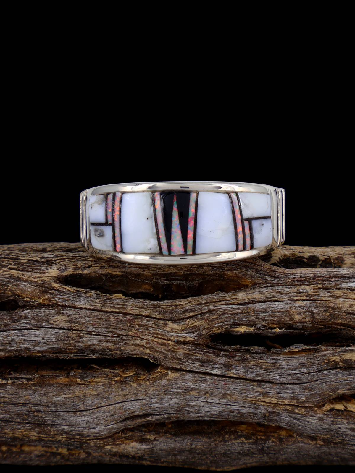 Bague incrustation de buffle blanc Navajo taille 12