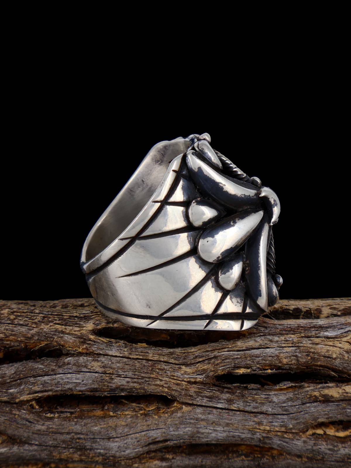 Navajo Sculpted Sterling Silver Ring Size 12