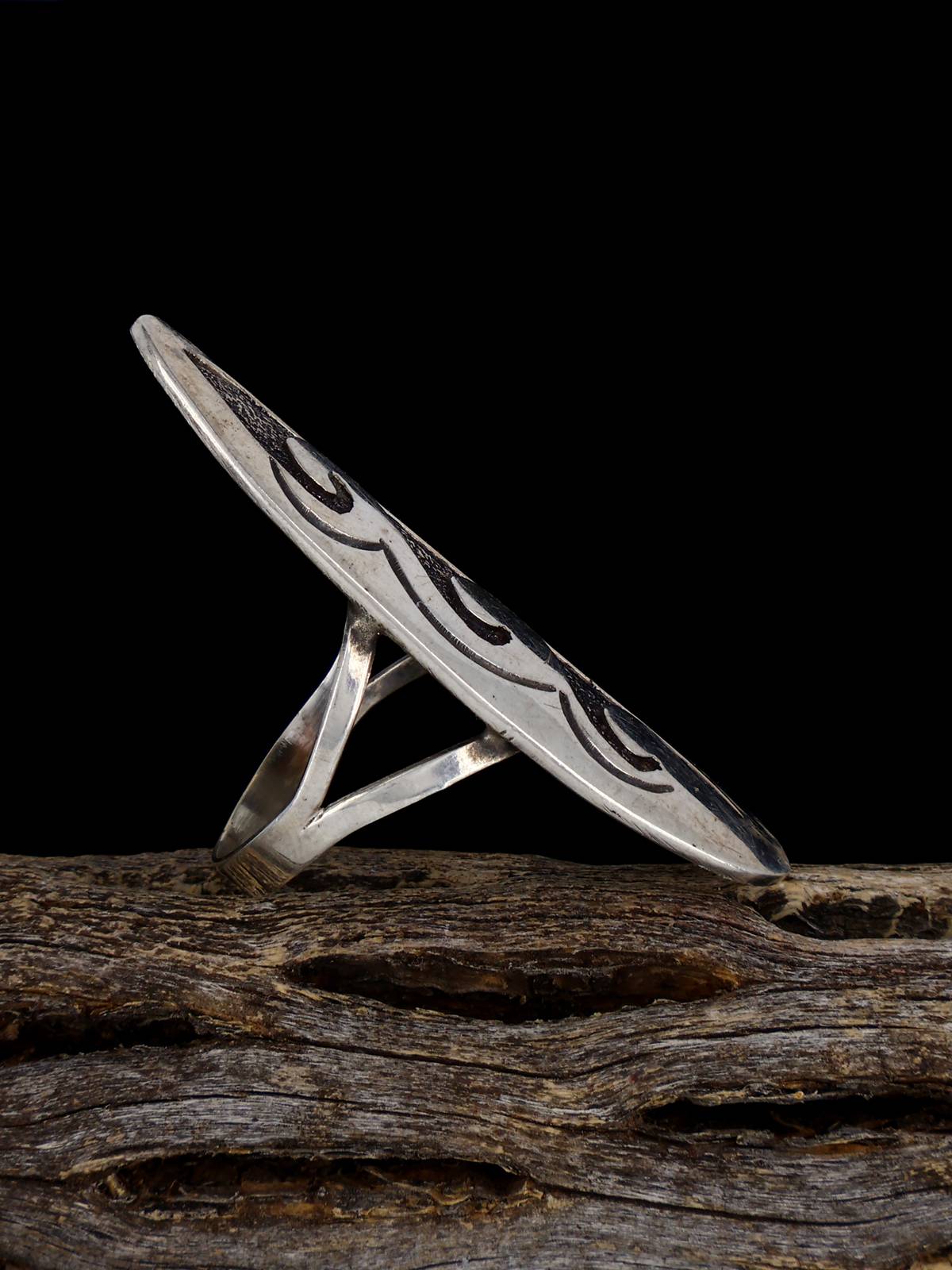Estate Old Native Sterling Silver Wave Design Ring, Size 7 - PuebloDirect.com