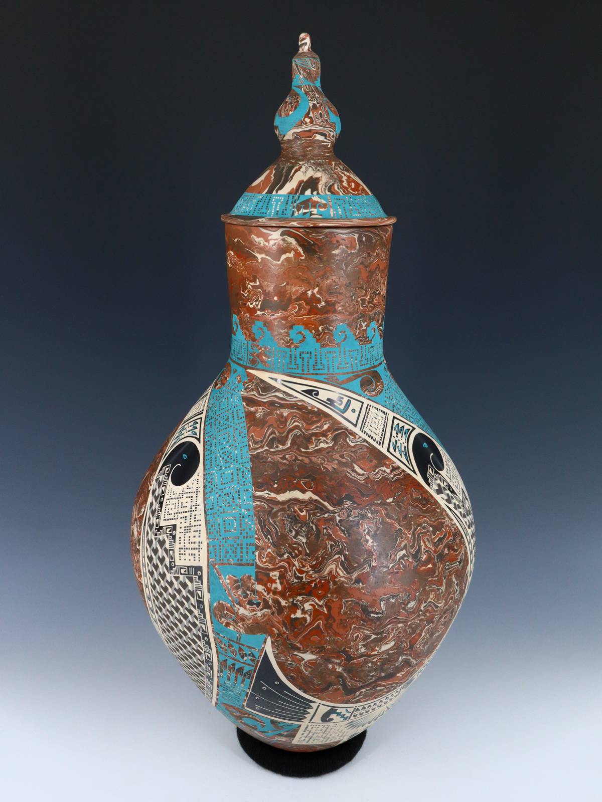 Mata Ortiz Hand Coiled and Painted Pottery Vase With Lid - PuebloDirect.com