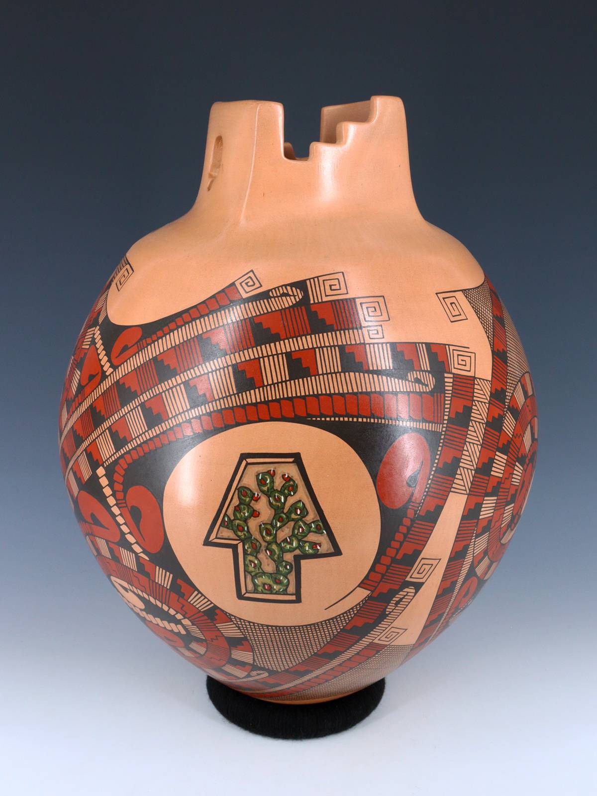 Mata Ortiz Hand Coiled Pottery Painted Pottery Vase - PuebloDirect.com